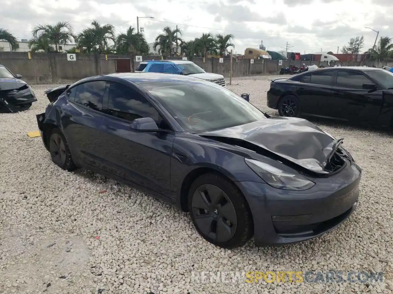 1 Photograph of a damaged car 5YJ3E1EB4MF036375 TESLA MODEL 3 2021