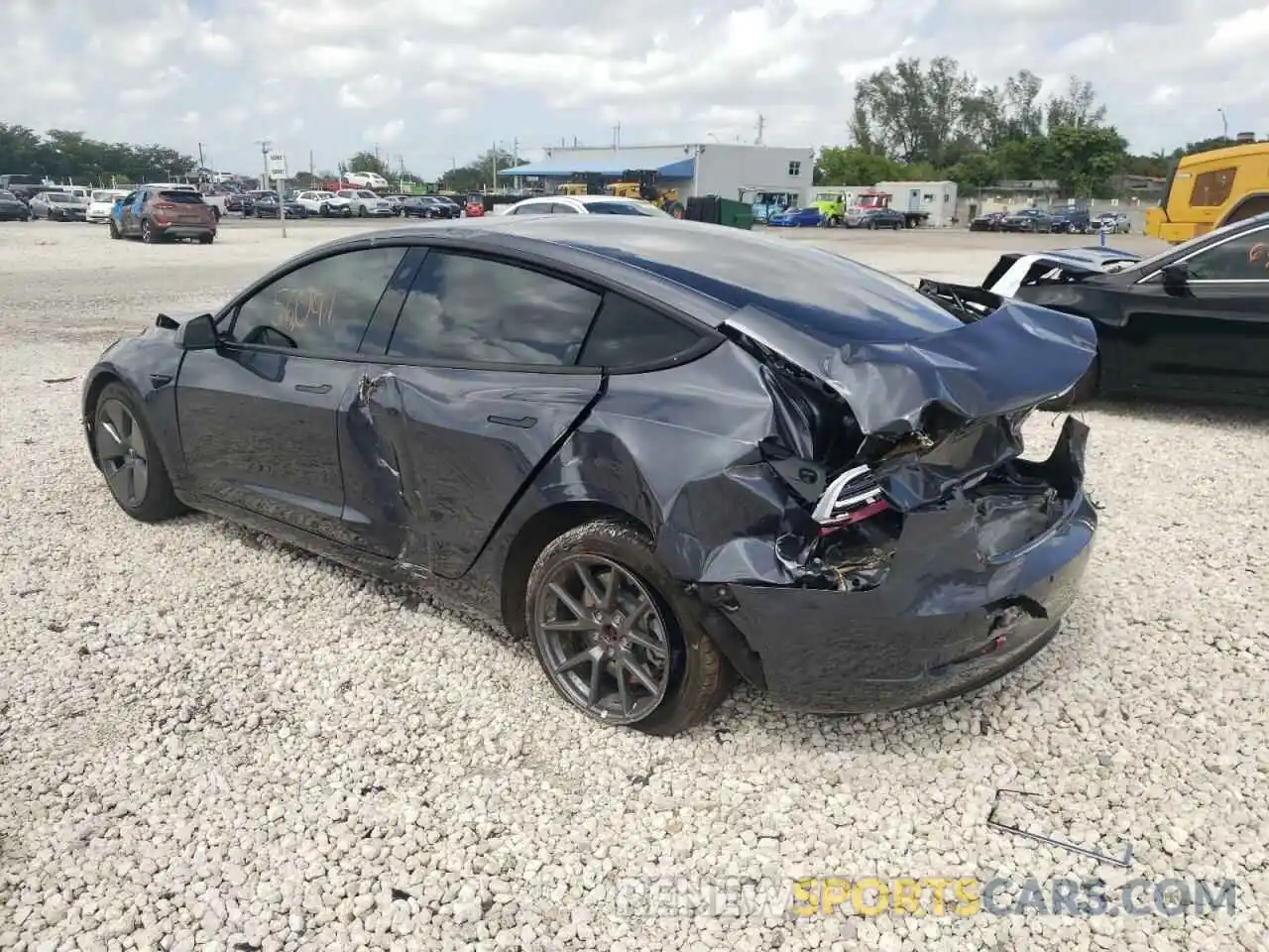 3 Photograph of a damaged car 5YJ3E1EB4MF036375 TESLA MODEL 3 2021