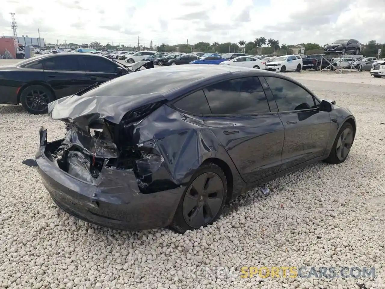 4 Фотография поврежденного автомобиля 5YJ3E1EB4MF036375 TESLA MODEL 3 2021