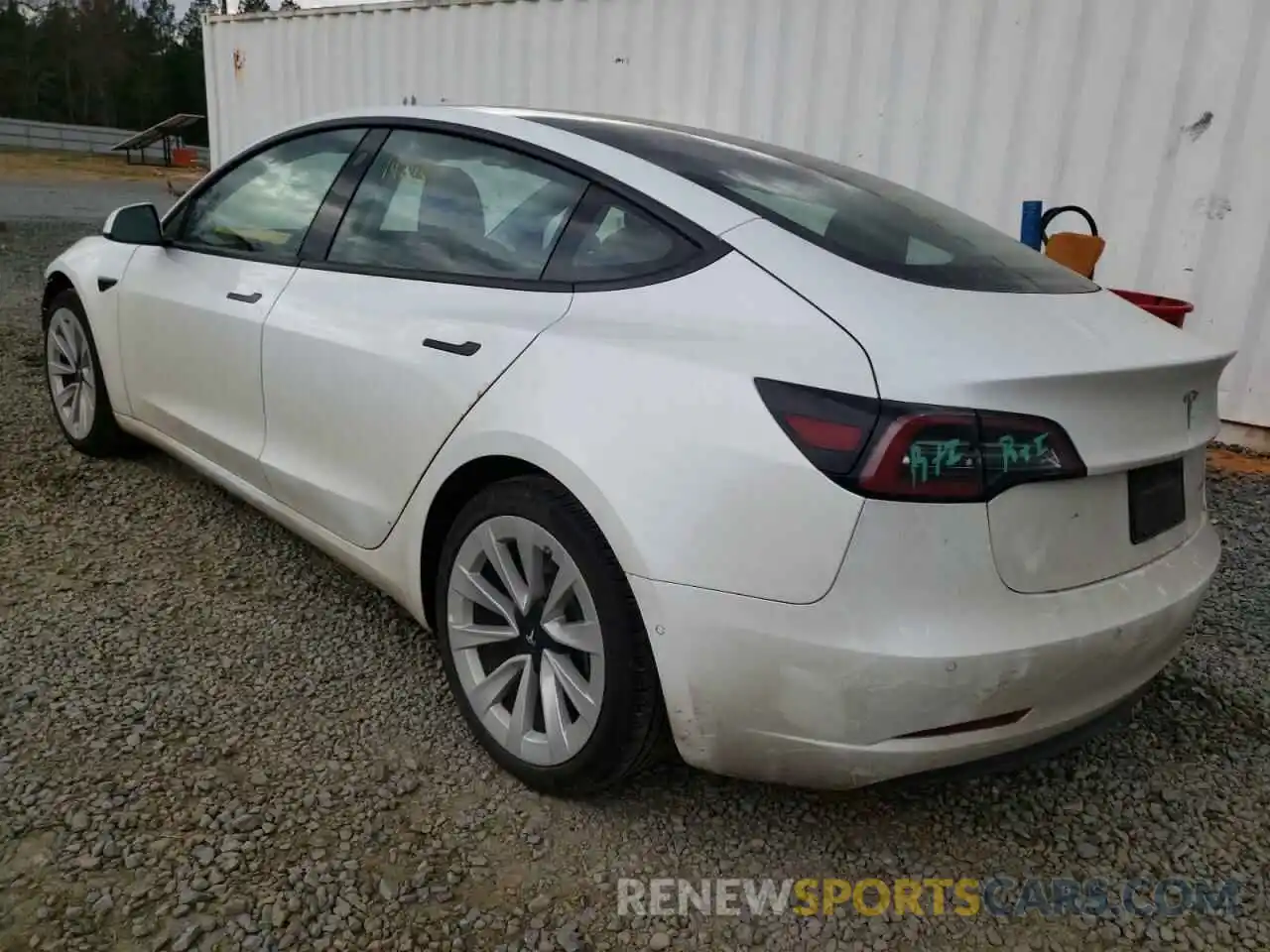 3 Photograph of a damaged car 5YJ3E1EB4MF036943 TESLA MODEL 3 2021