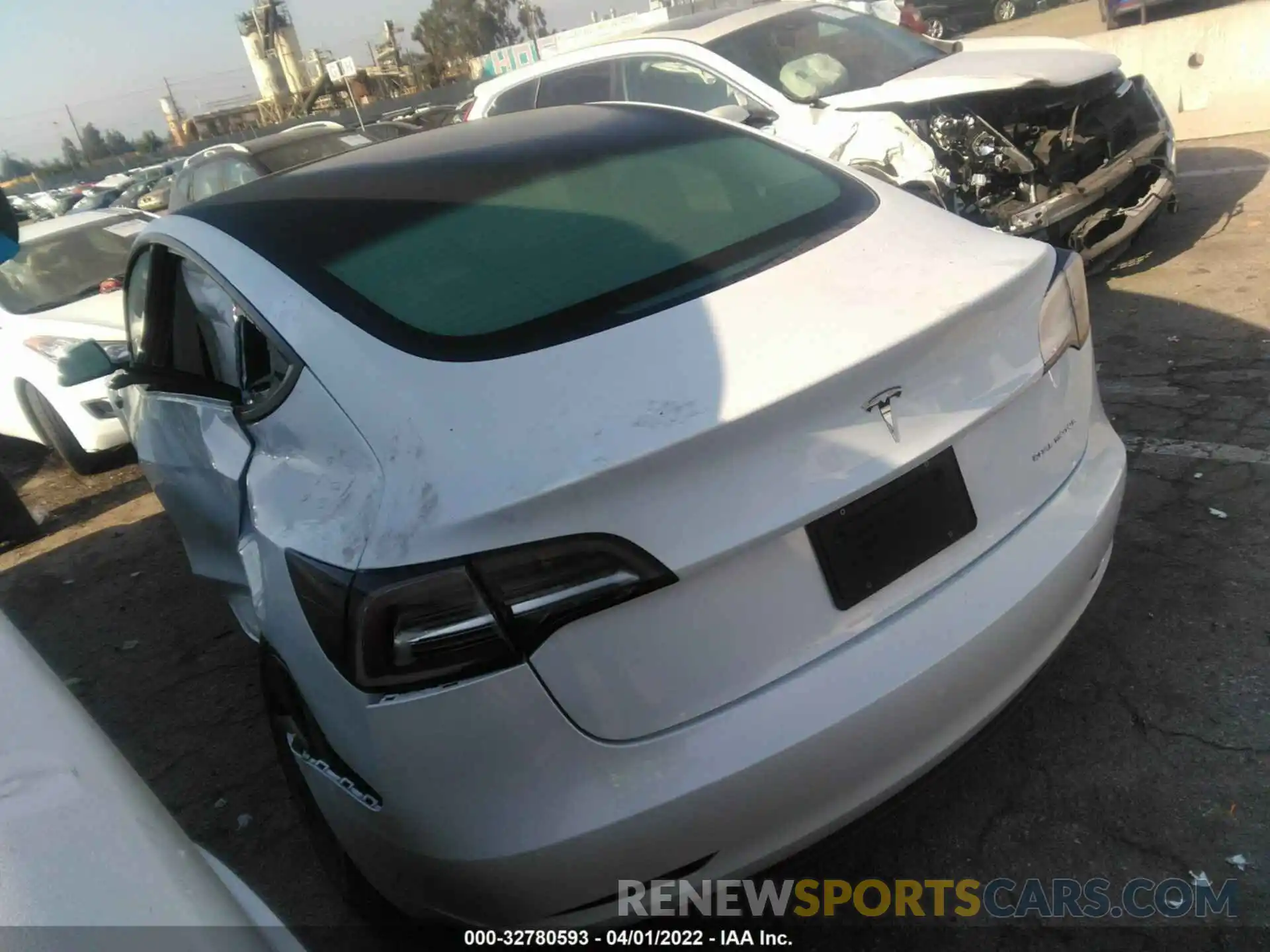 3 Photograph of a damaged car 5YJ3E1EB4MF852793 TESLA MODEL 3 2021