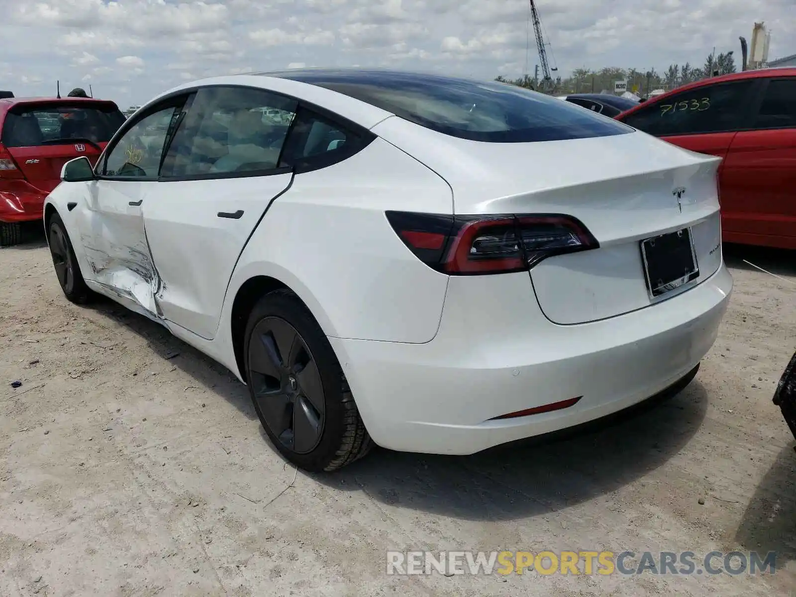 3 Photograph of a damaged car 5YJ3E1EB4MF860263 TESLA MODEL 3 2021