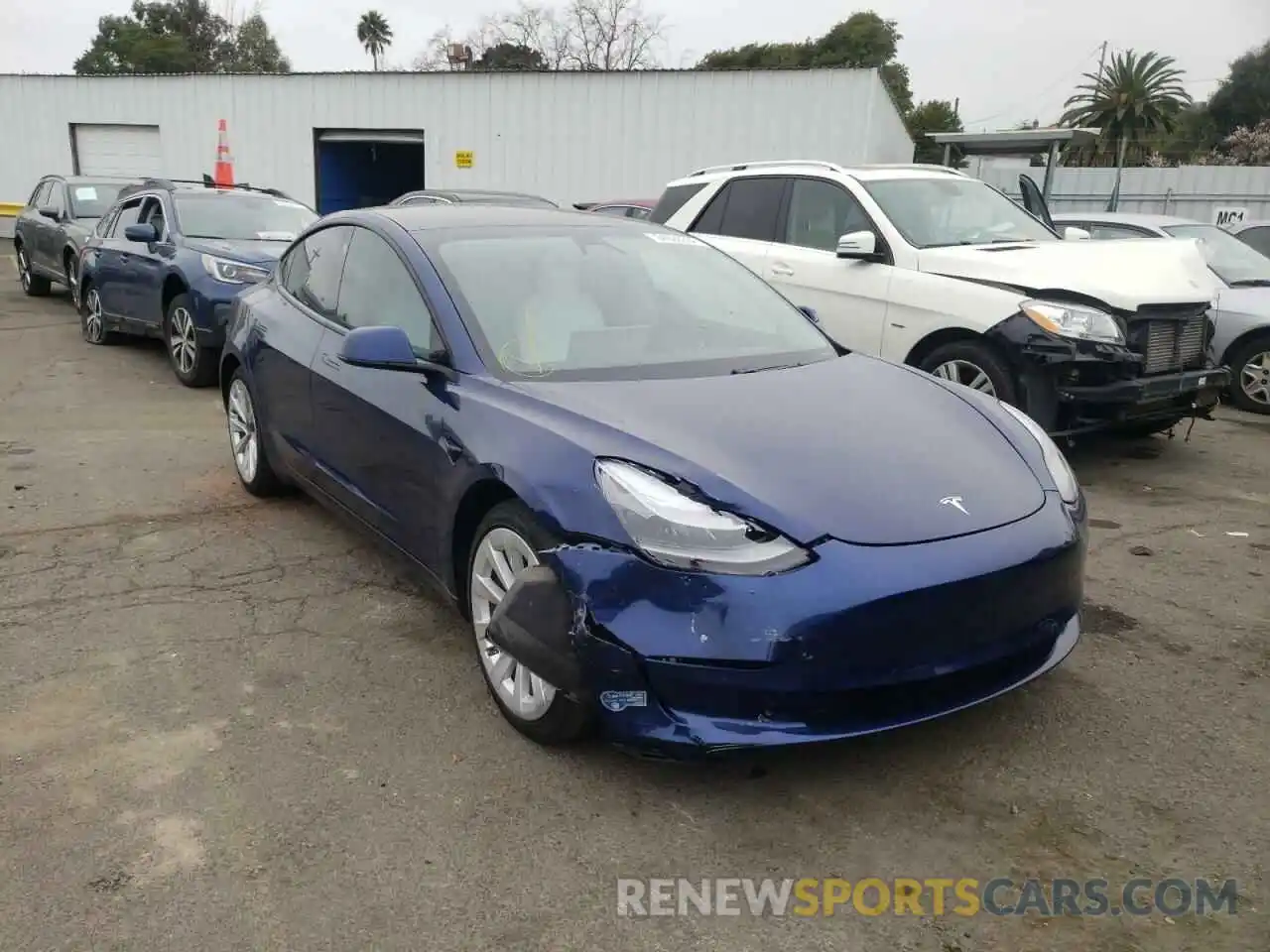 1 Photograph of a damaged car 5YJ3E1EB4MF865222 TESLA MODEL 3 2021