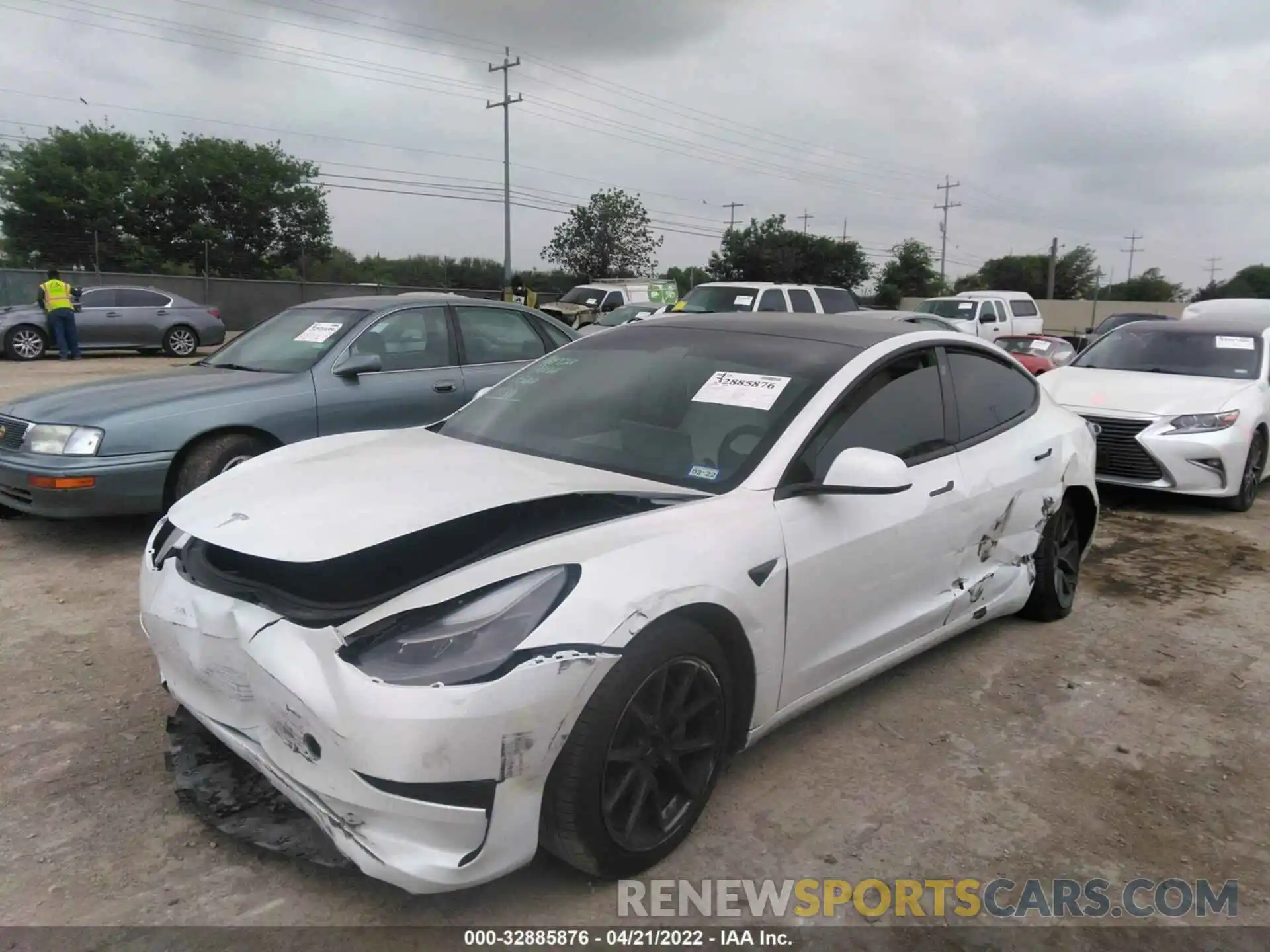 2 Photograph of a damaged car 5YJ3E1EB4MF925113 TESLA MODEL 3 2021