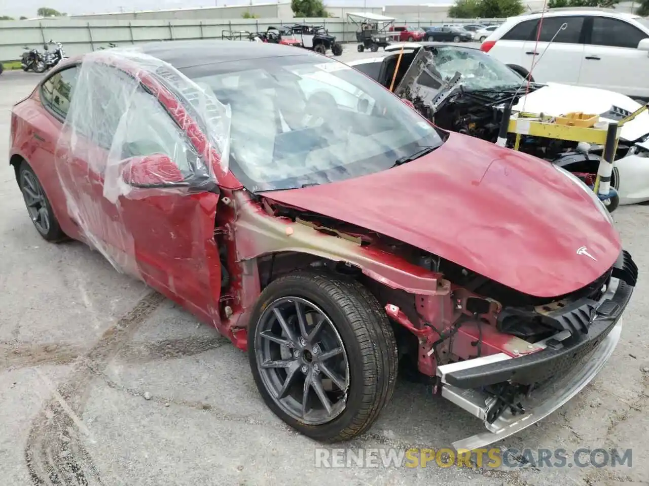 1 Photograph of a damaged car 5YJ3E1EB4MF927069 TESLA MODEL 3 2021