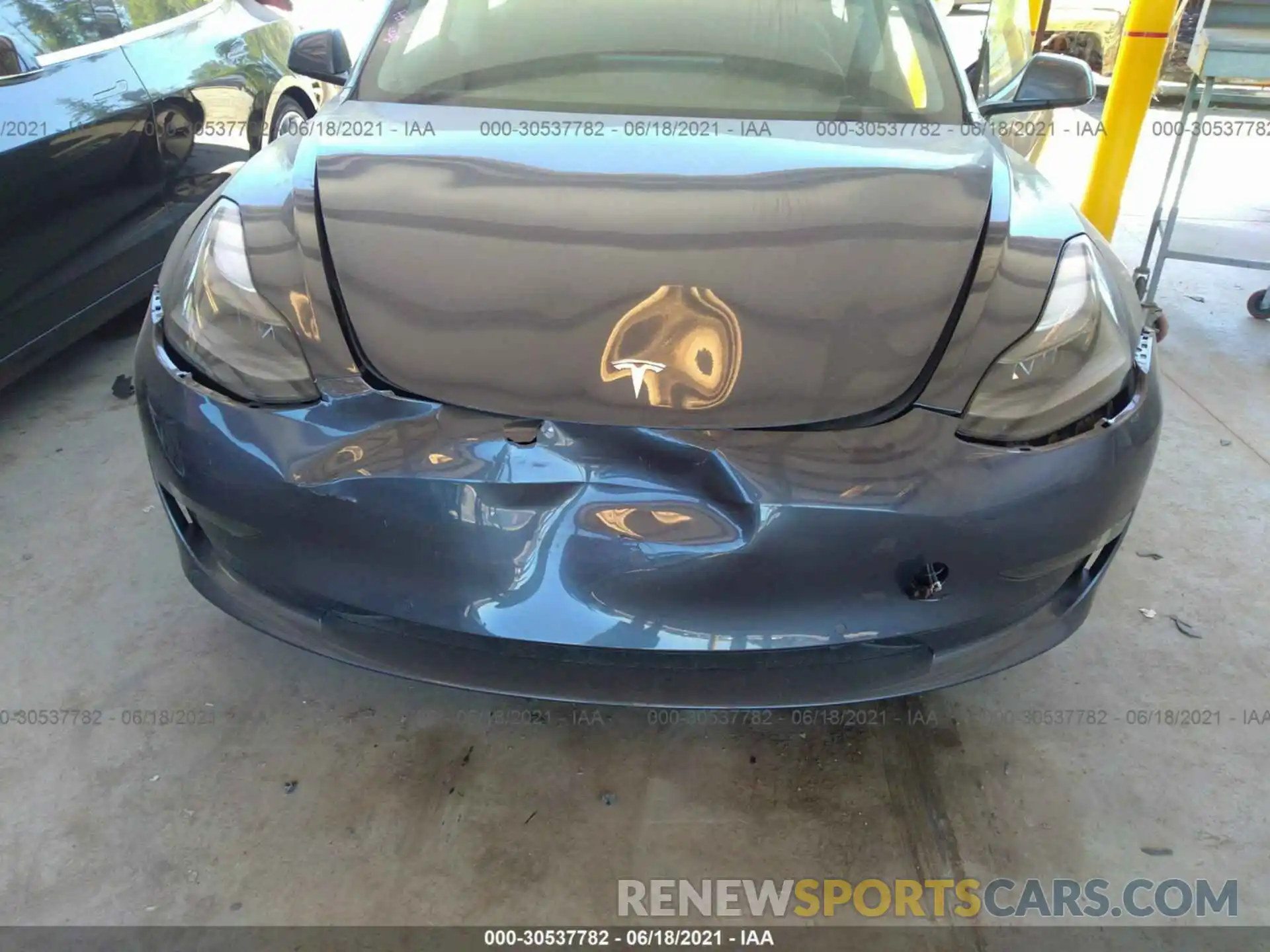 10 Photograph of a damaged car 5YJ3E1EB4MF938380 TESLA MODEL 3 2021