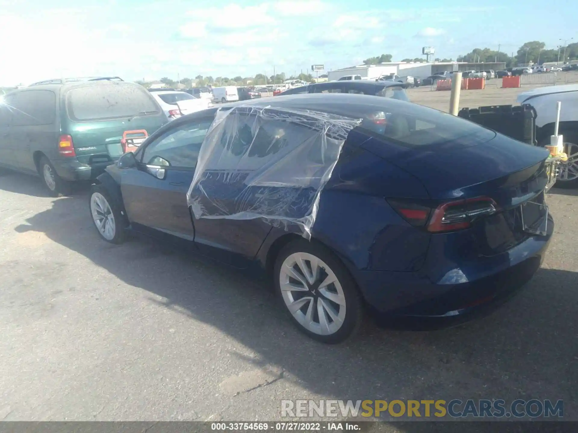 3 Photograph of a damaged car 5YJ3E1EB4MF983609 TESLA MODEL 3 2021