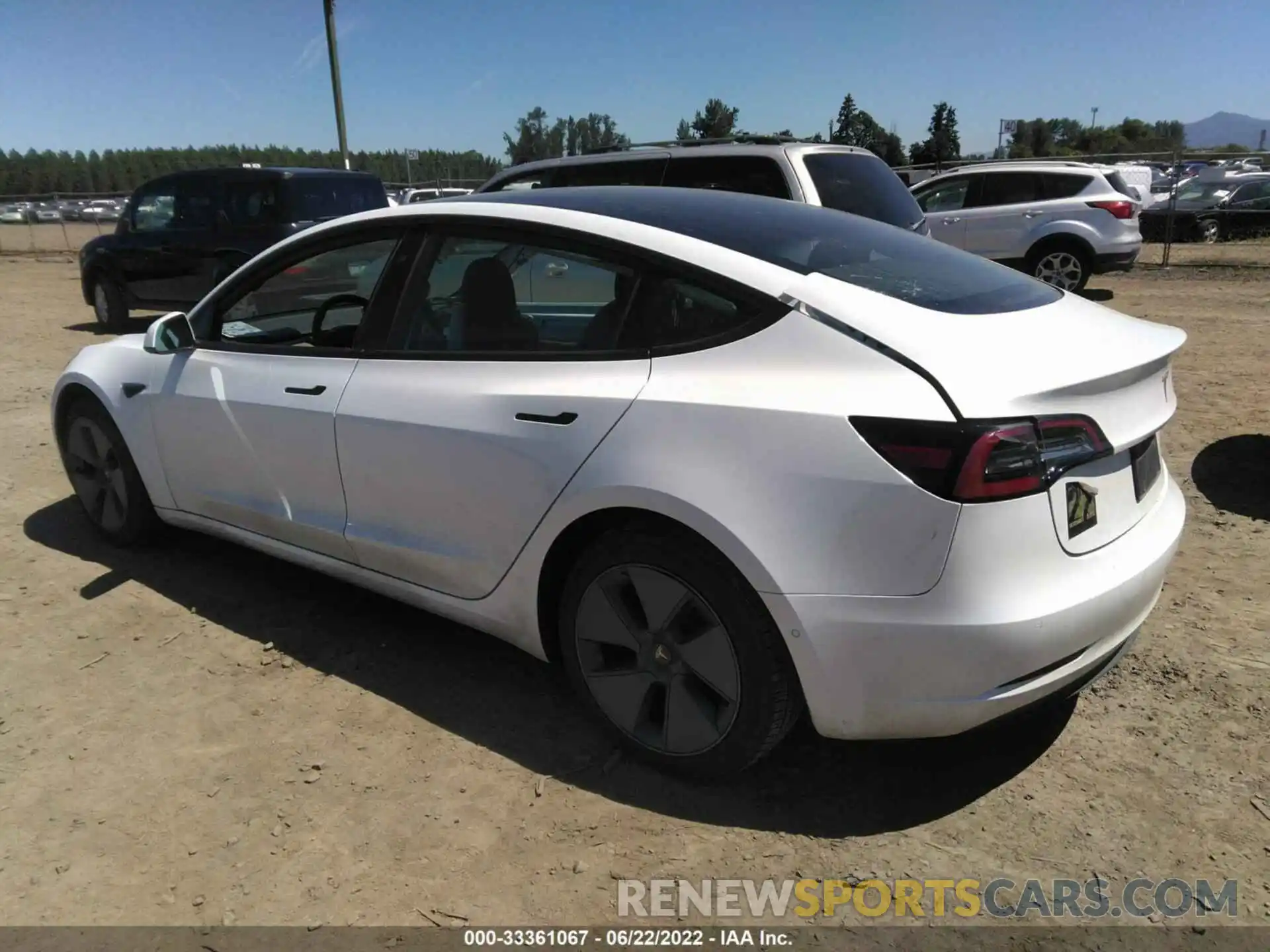 3 Photograph of a damaged car 5YJ3E1EB5MF015051 TESLA MODEL 3 2021