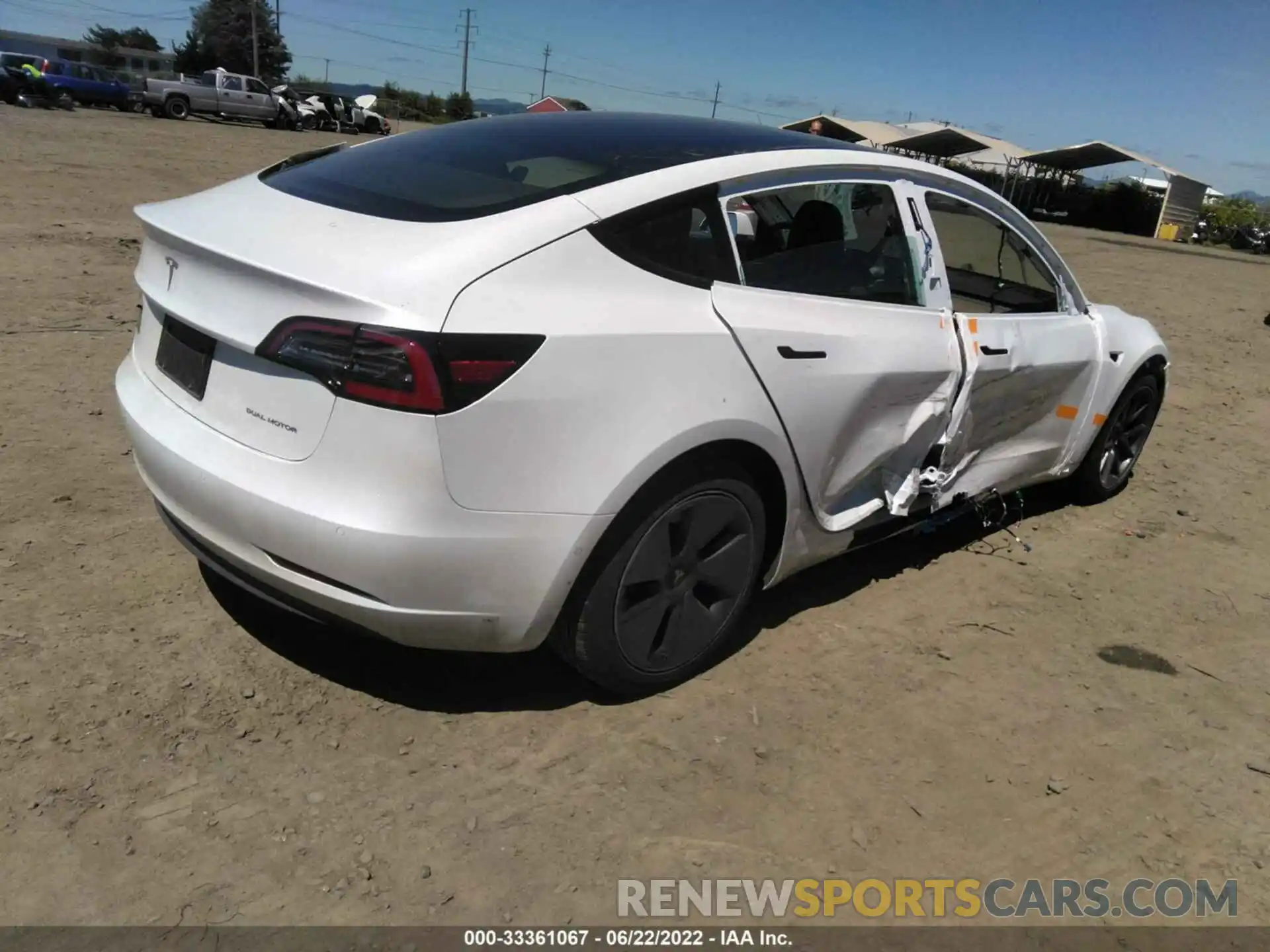 4 Photograph of a damaged car 5YJ3E1EB5MF015051 TESLA MODEL 3 2021