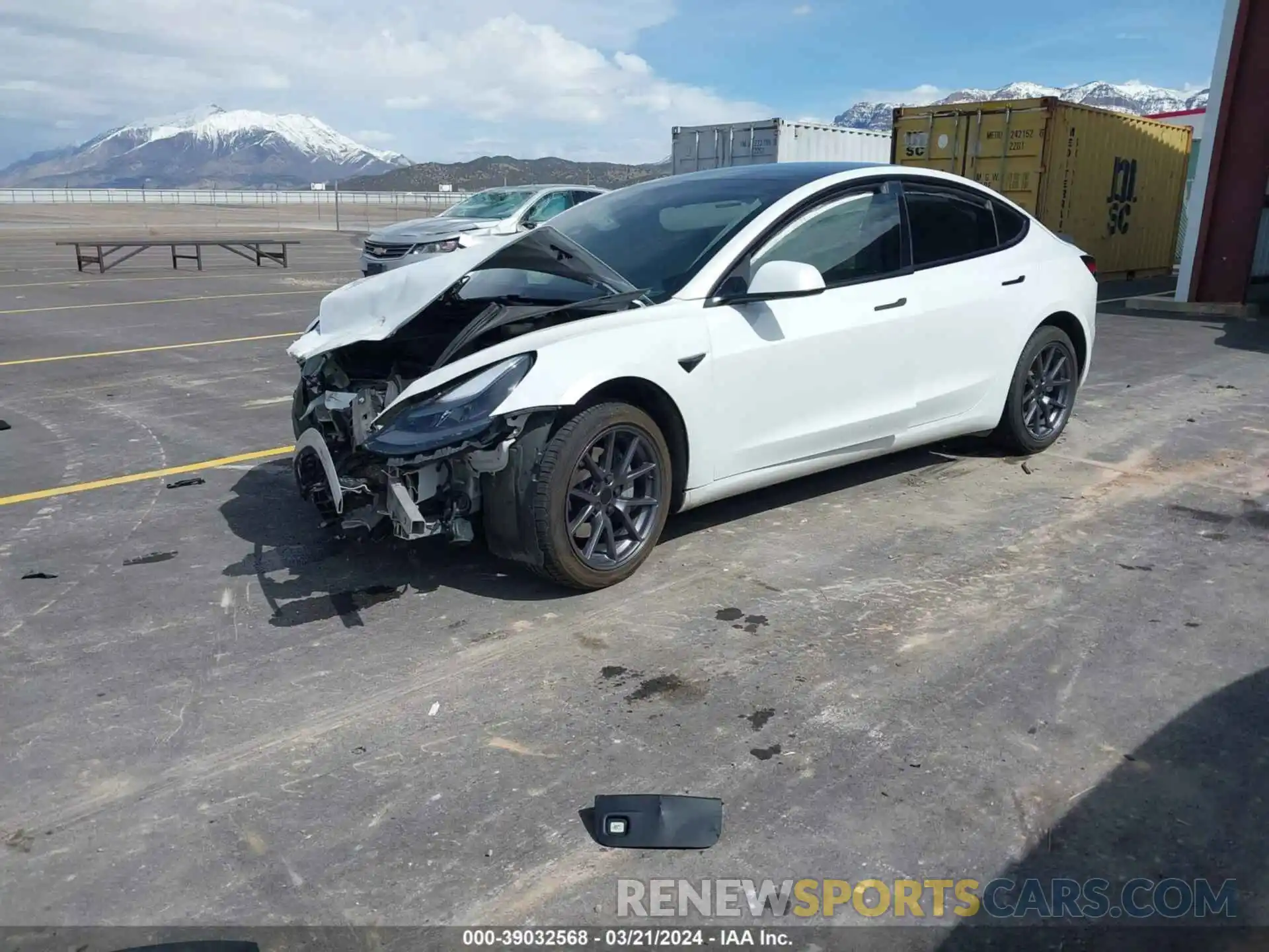 2 Photograph of a damaged car 5YJ3E1EB5MF047952 TESLA MODEL 3 2021