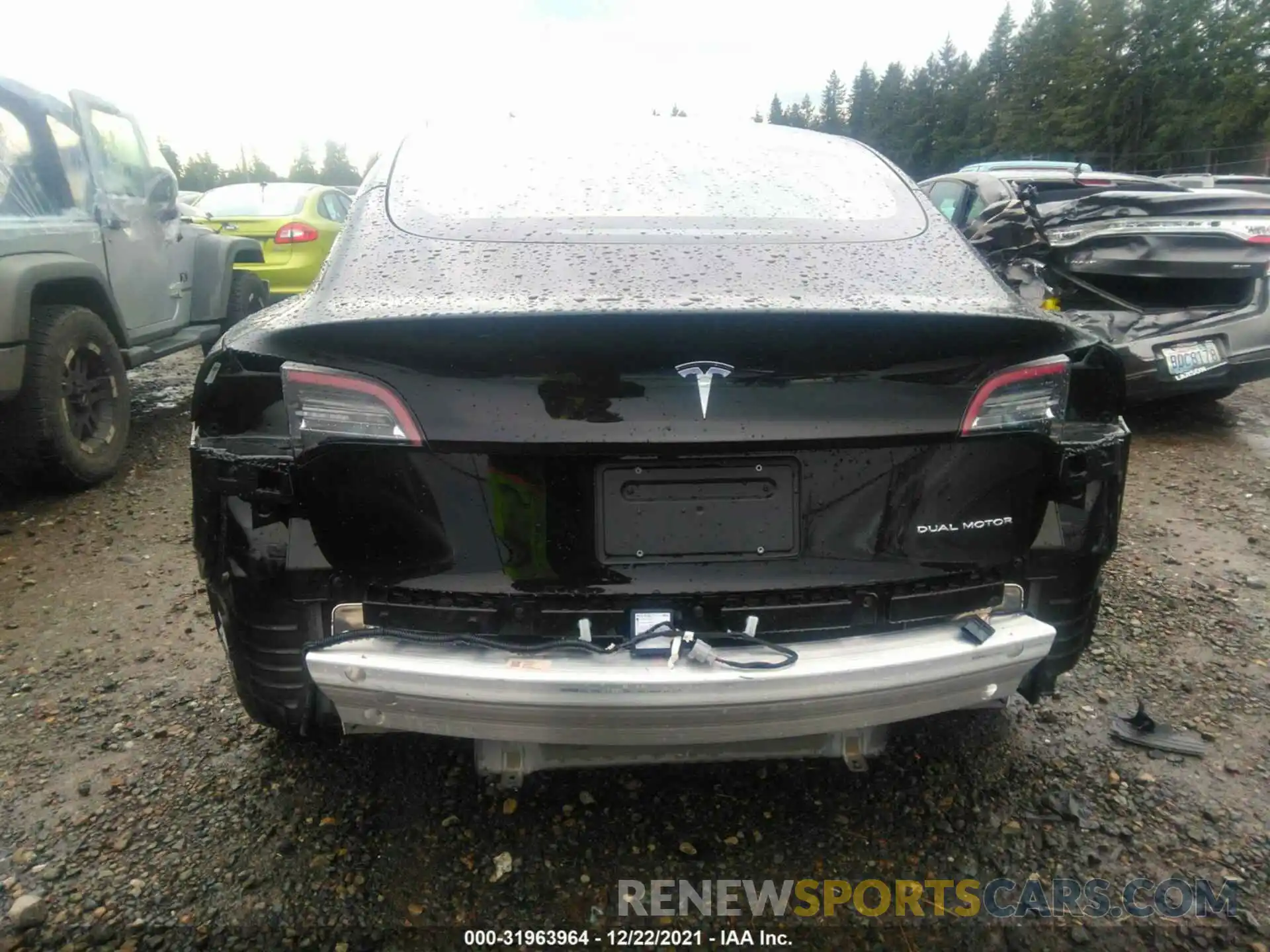 6 Photograph of a damaged car 5YJ3E1EB5MF066887 TESLA MODEL 3 2021