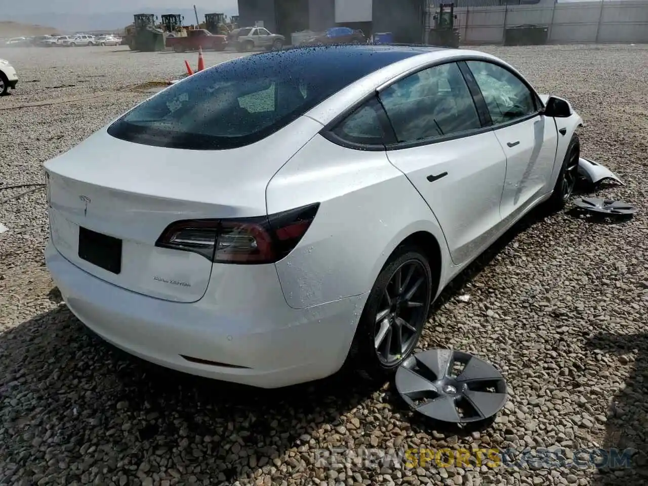 4 Photograph of a damaged car 5YJ3E1EB5MF079879 TESLA MODEL 3 2021