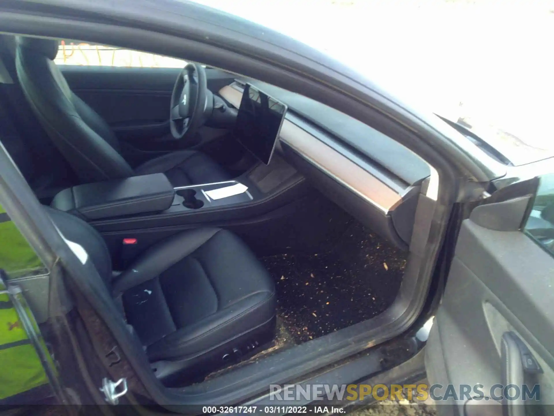 5 Photograph of a damaged car 5YJ3E1EB5MF855234 TESLA MODEL 3 2021