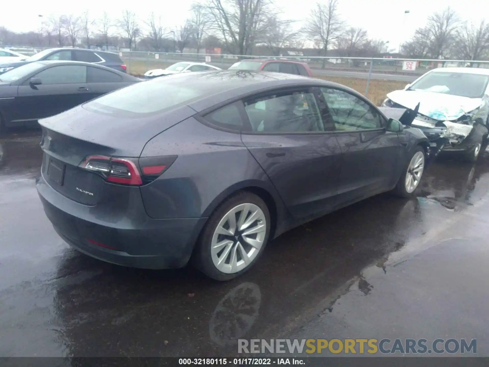 4 Фотография поврежденного автомобиля 5YJ3E1EB5MF855623 TESLA MODEL 3 2021