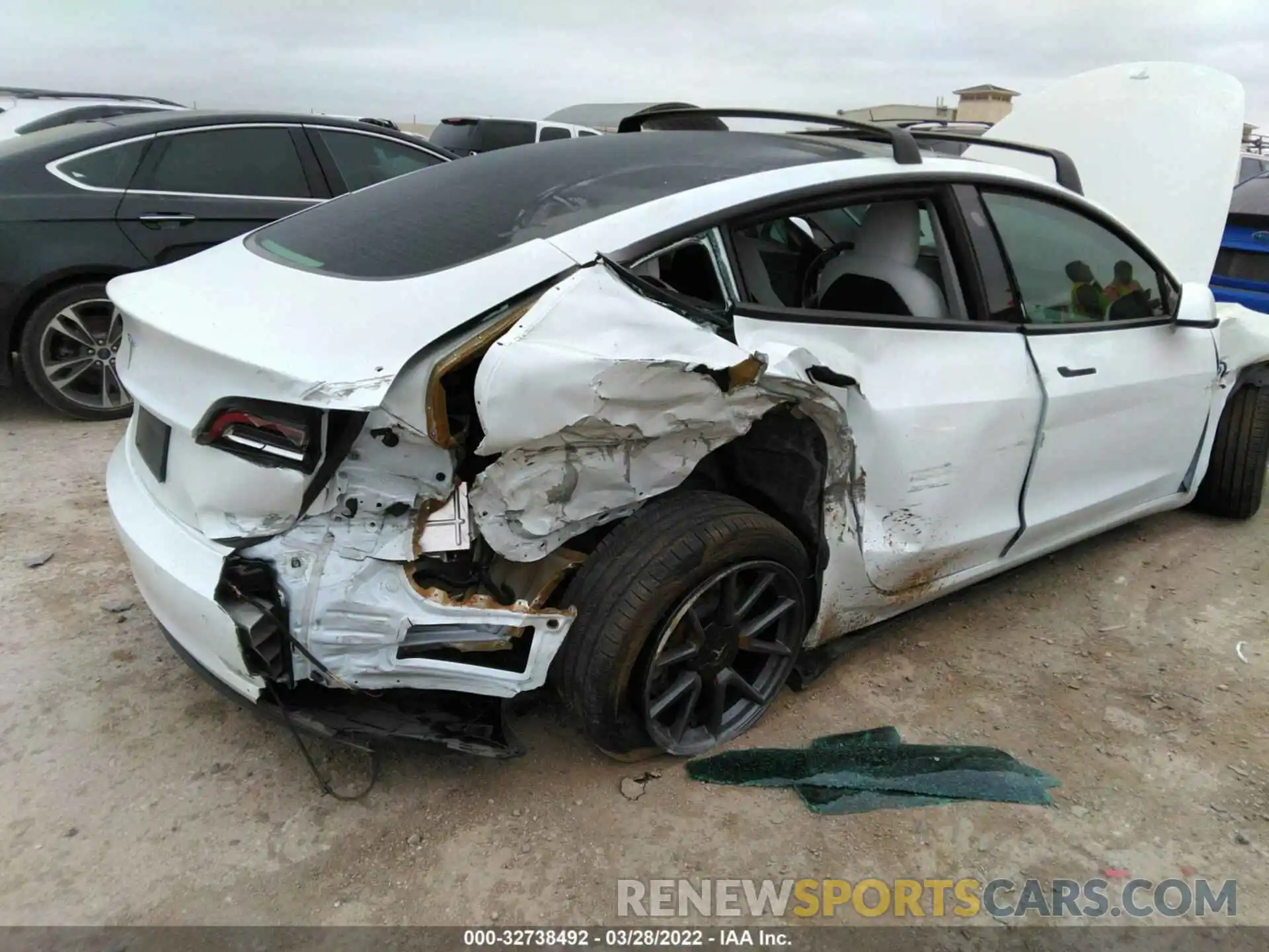 6 Photograph of a damaged car 5YJ3E1EB5MF858599 TESLA MODEL 3 2021