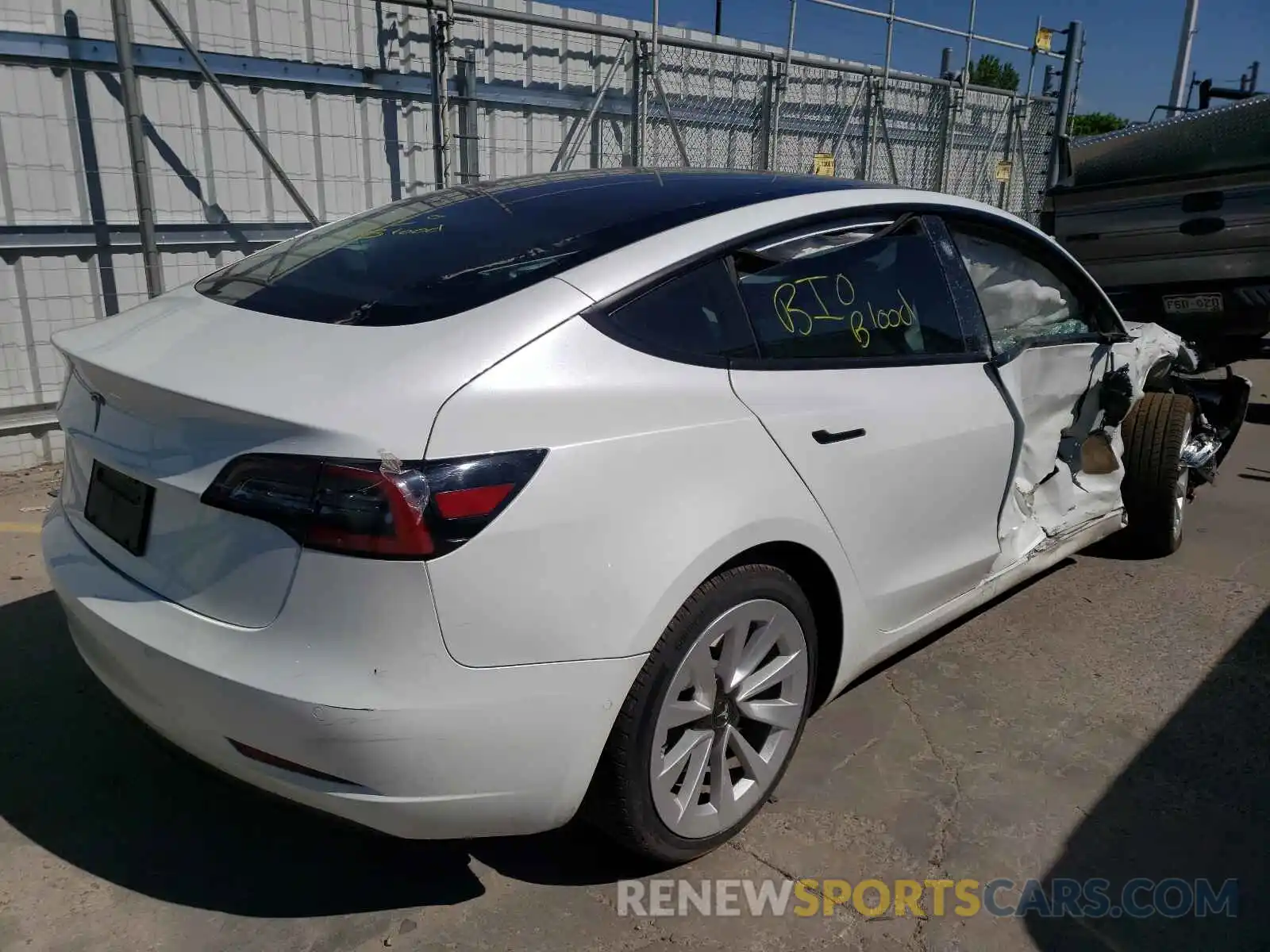 4 Фотография поврежденного автомобиля 5YJ3E1EB5MF859817 TESLA MODEL 3 2021