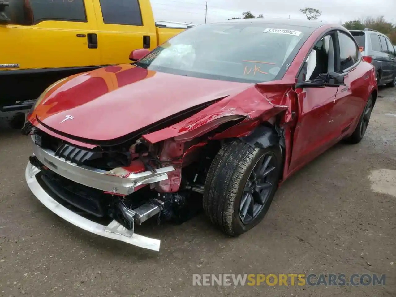 2 Photograph of a damaged car 5YJ3E1EB5MF916033 TESLA MODEL 3 2021