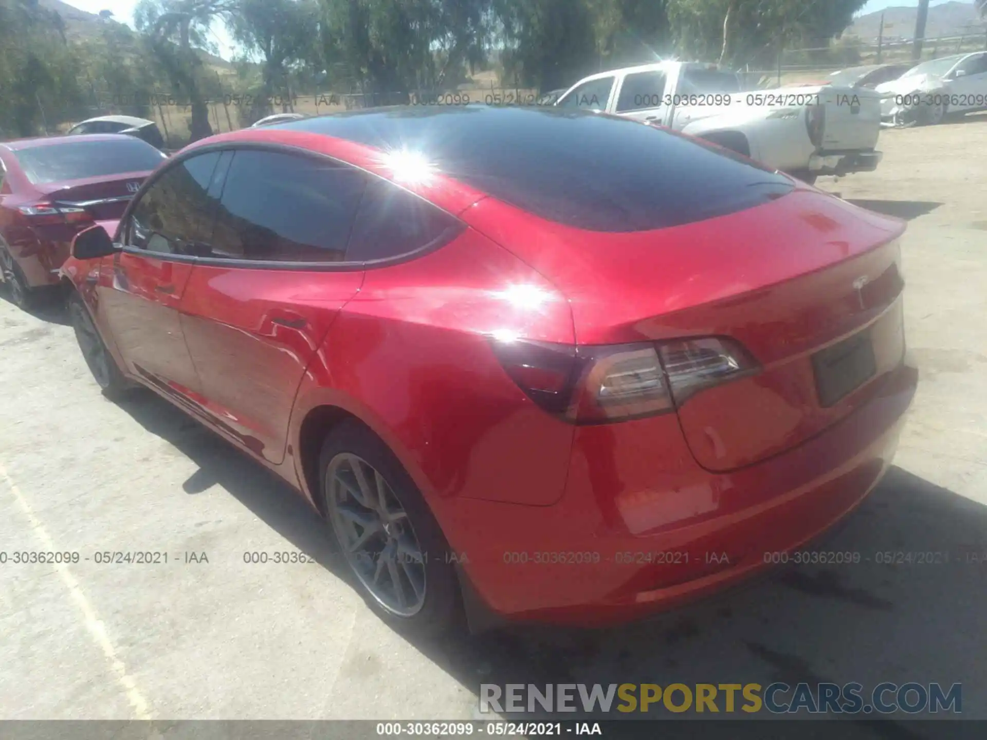 3 Photograph of a damaged car 5YJ3E1EB5MF927047 TESLA MODEL 3 2021