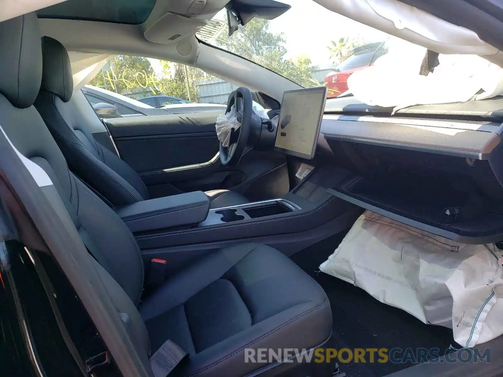 5 Photograph of a damaged car 5YJ3E1EB5MF937237 TESLA MODEL 3 2021