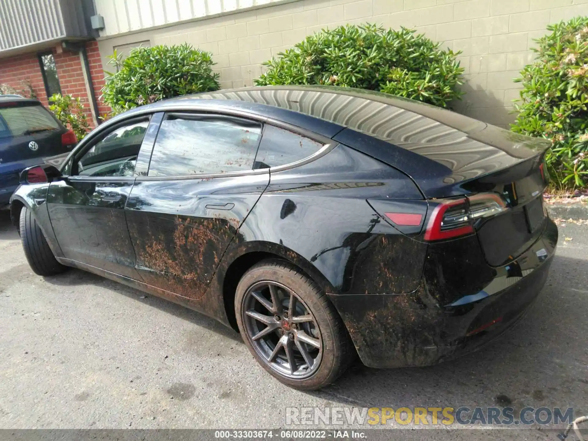 3 Photograph of a damaged car 5YJ3E1EB5MF937335 TESLA MODEL 3 2021