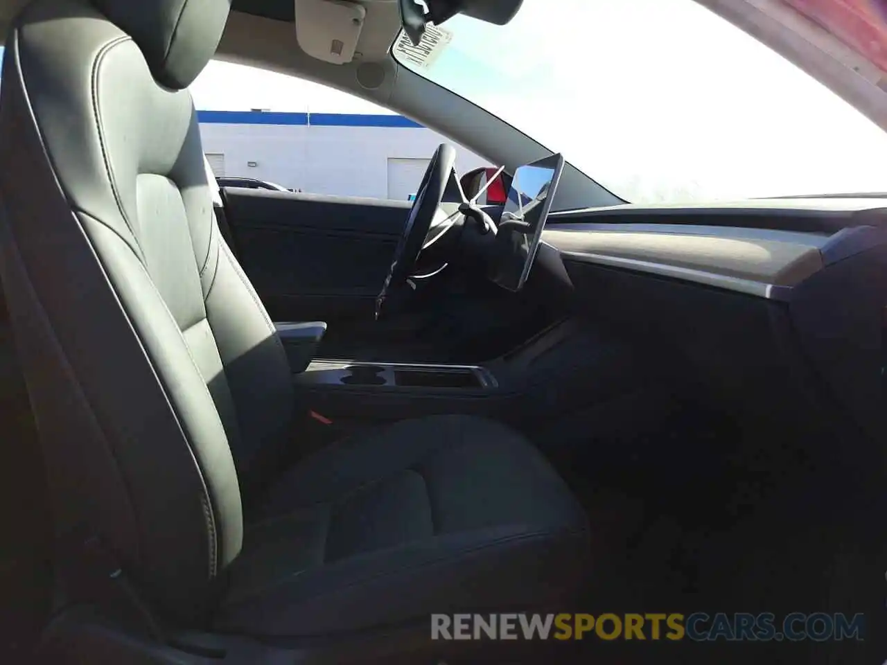 5 Photograph of a damaged car 5YJ3E1EB5MF939179 TESLA MODEL 3 2021