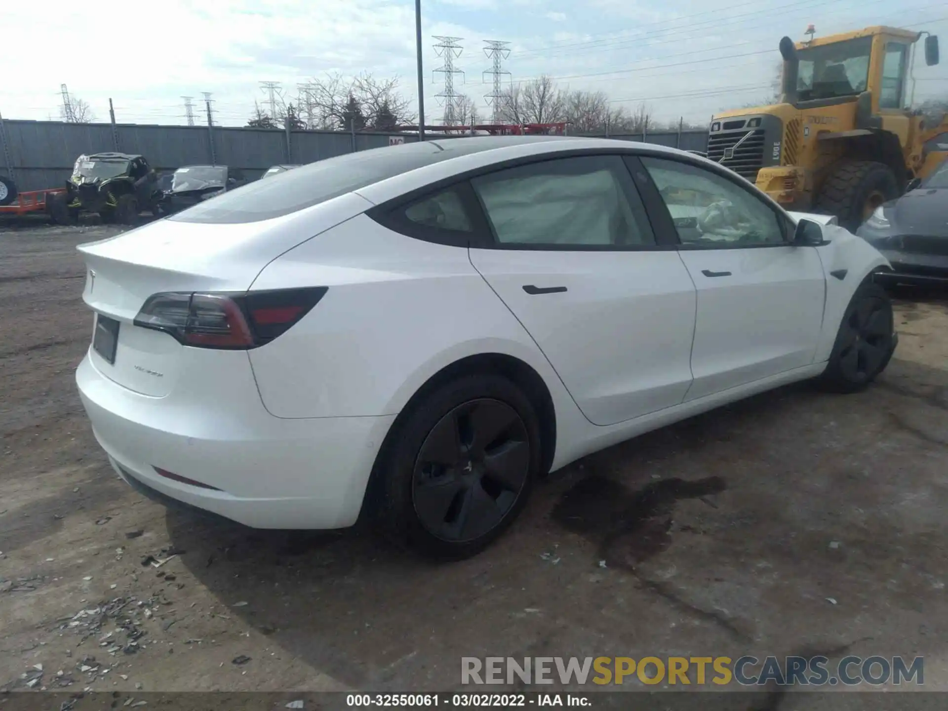 4 Фотография поврежденного автомобиля 5YJ3E1EB5MF974305 TESLA MODEL 3 2021