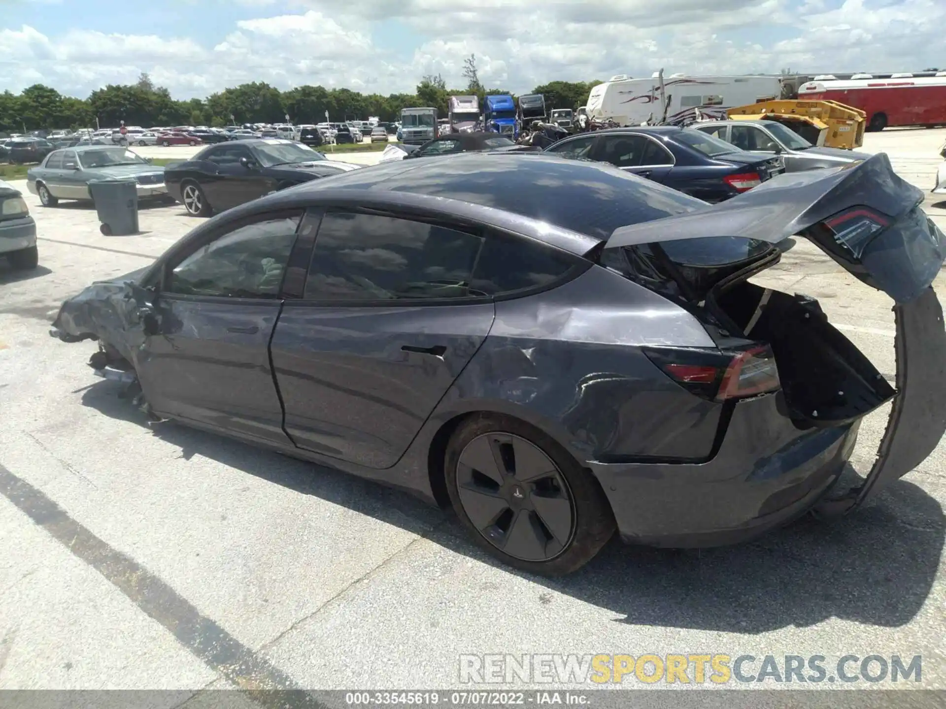 3 Photograph of a damaged car 5YJ3E1EB5MF974420 TESLA MODEL 3 2021