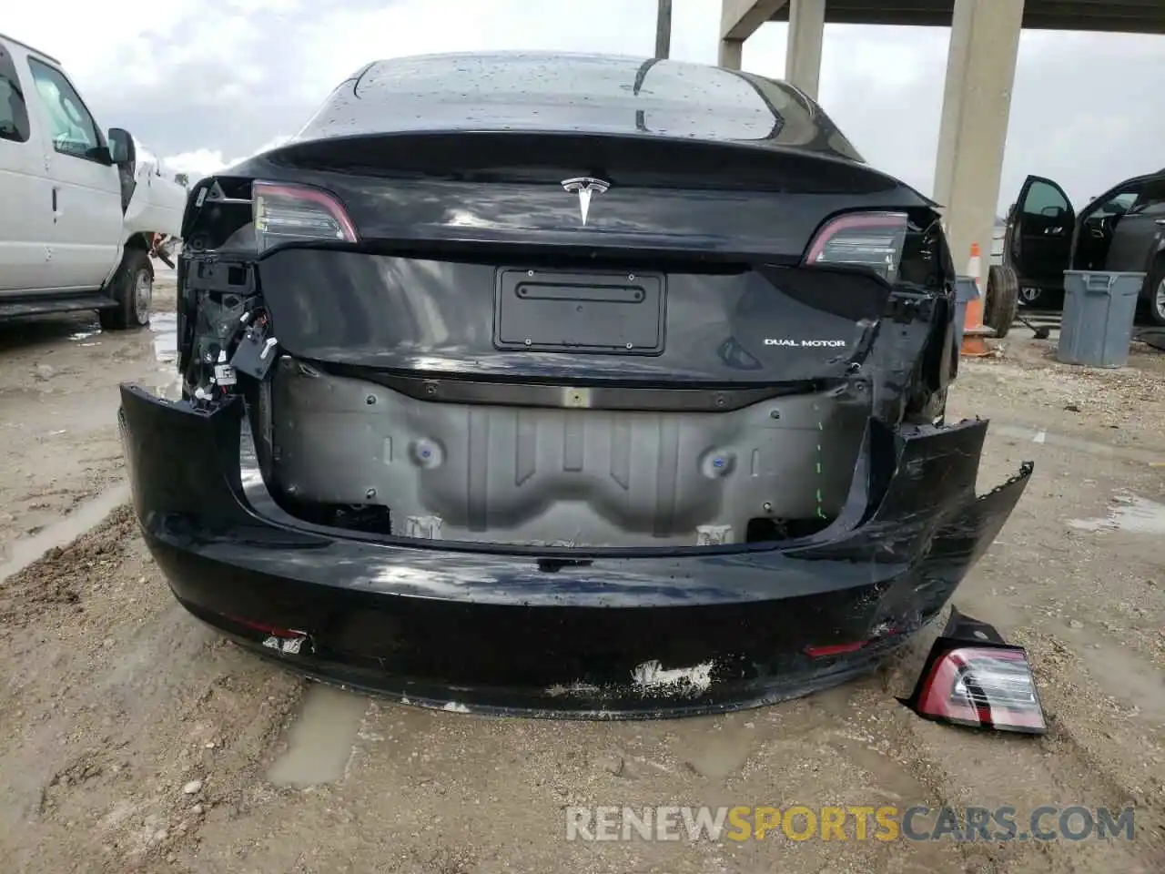 9 Photograph of a damaged car 5YJ3E1EB5MF974966 TESLA MODEL 3 2021