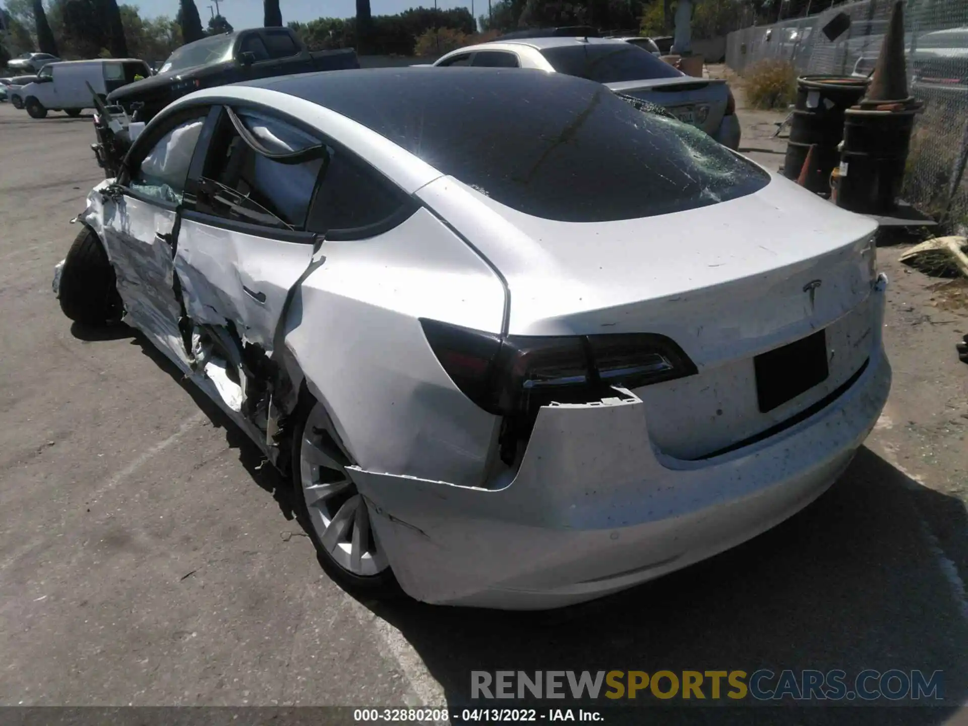 3 Photograph of a damaged car 5YJ3E1EB6MF010148 TESLA MODEL 3 2021