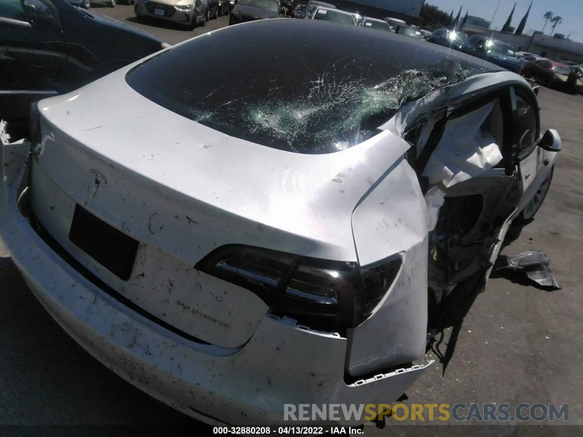 4 Photograph of a damaged car 5YJ3E1EB6MF010148 TESLA MODEL 3 2021