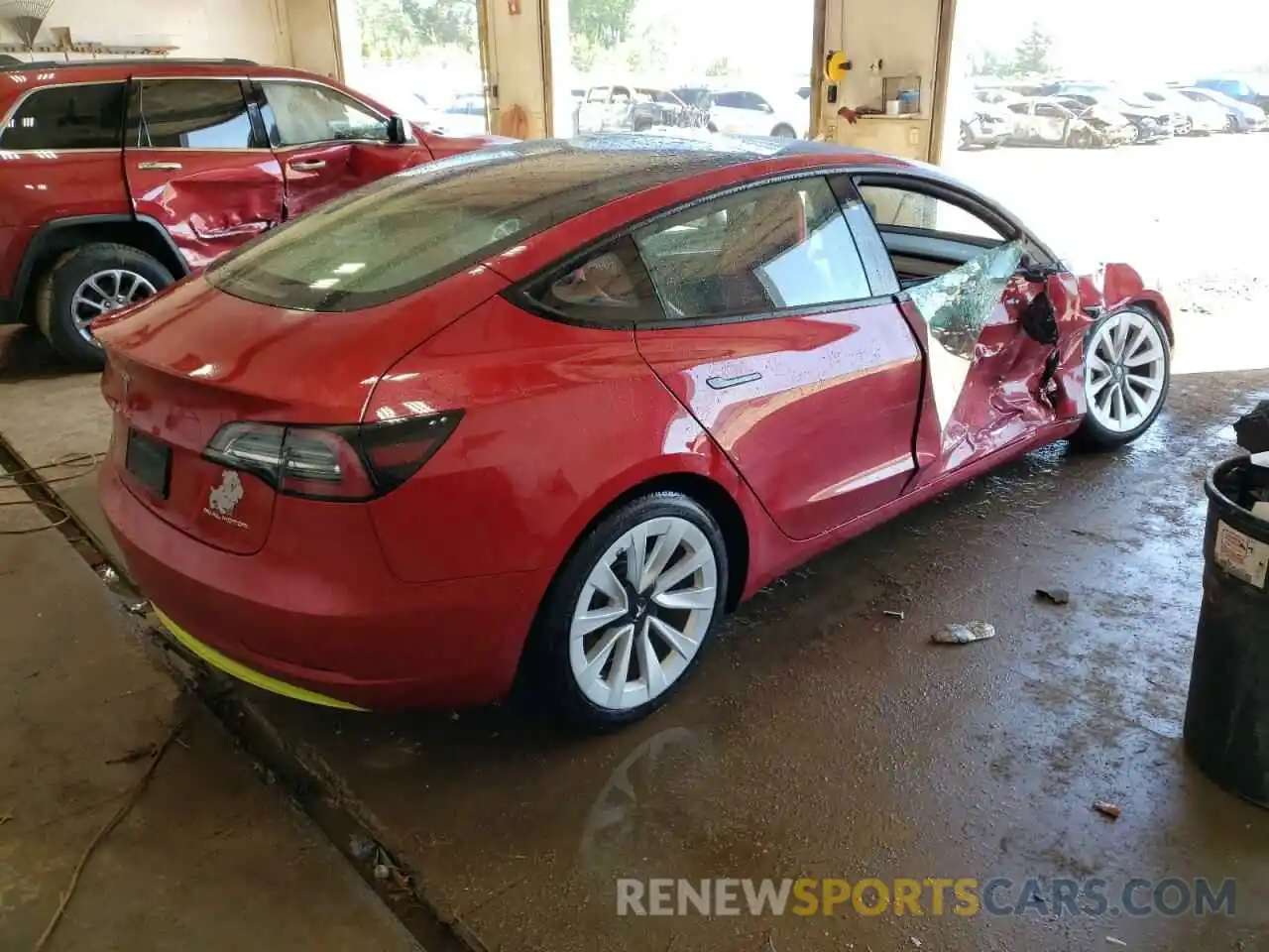 4 Photograph of a damaged car 5YJ3E1EB6MF013079 TESLA MODEL 3 2021