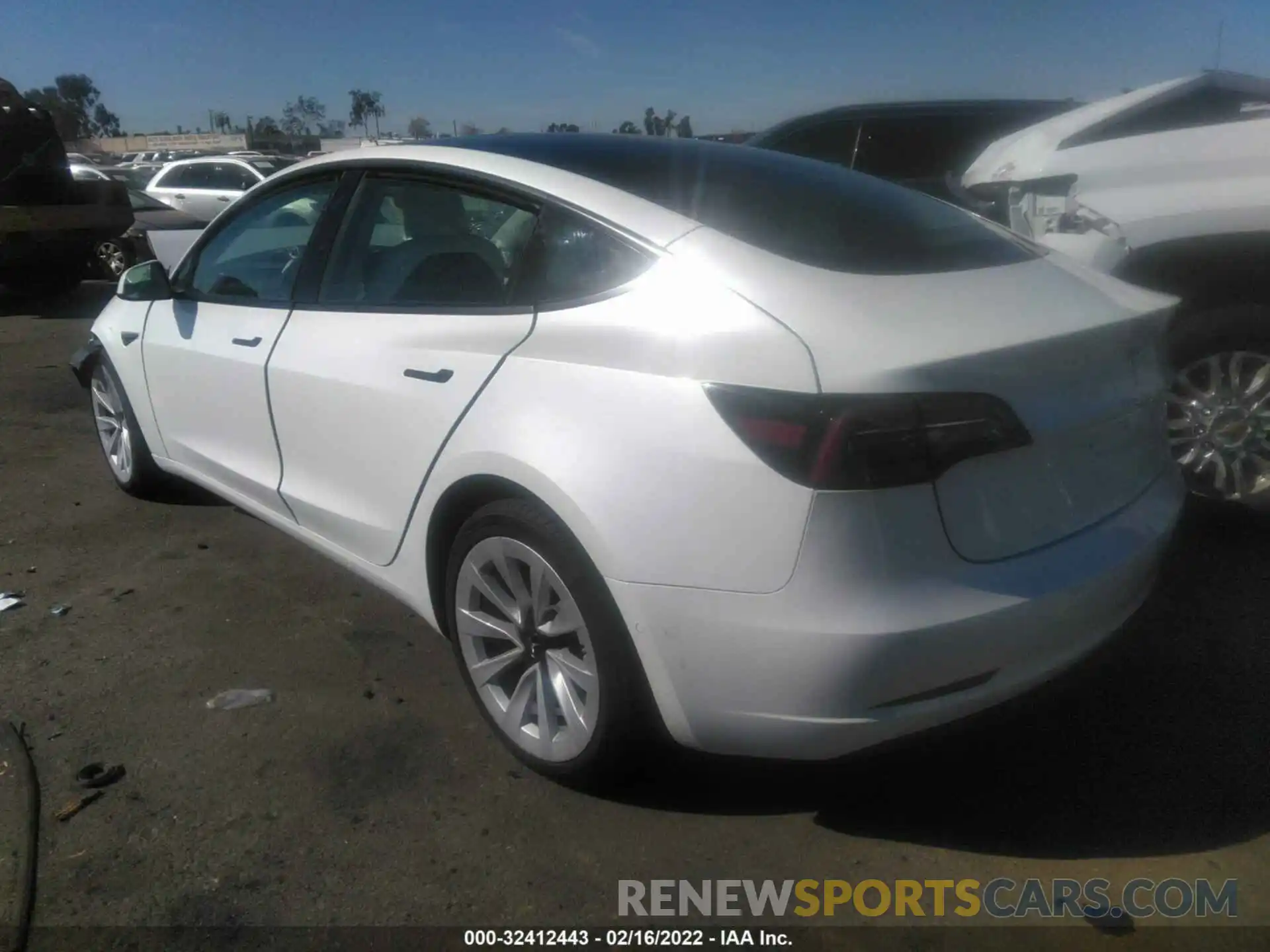 3 Photograph of a damaged car 5YJ3E1EB6MF046907 TESLA MODEL 3 2021