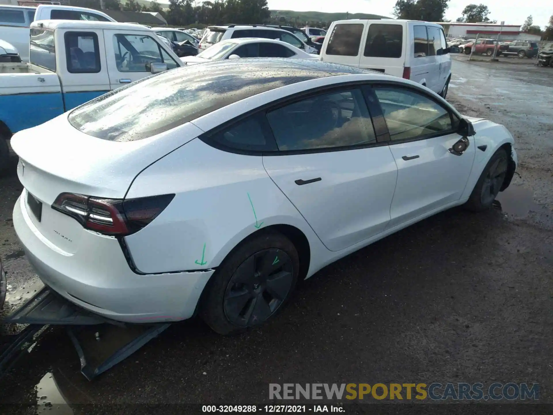 4 Фотография поврежденного автомобиля 5YJ3E1EB6MF075906 TESLA MODEL 3 2021