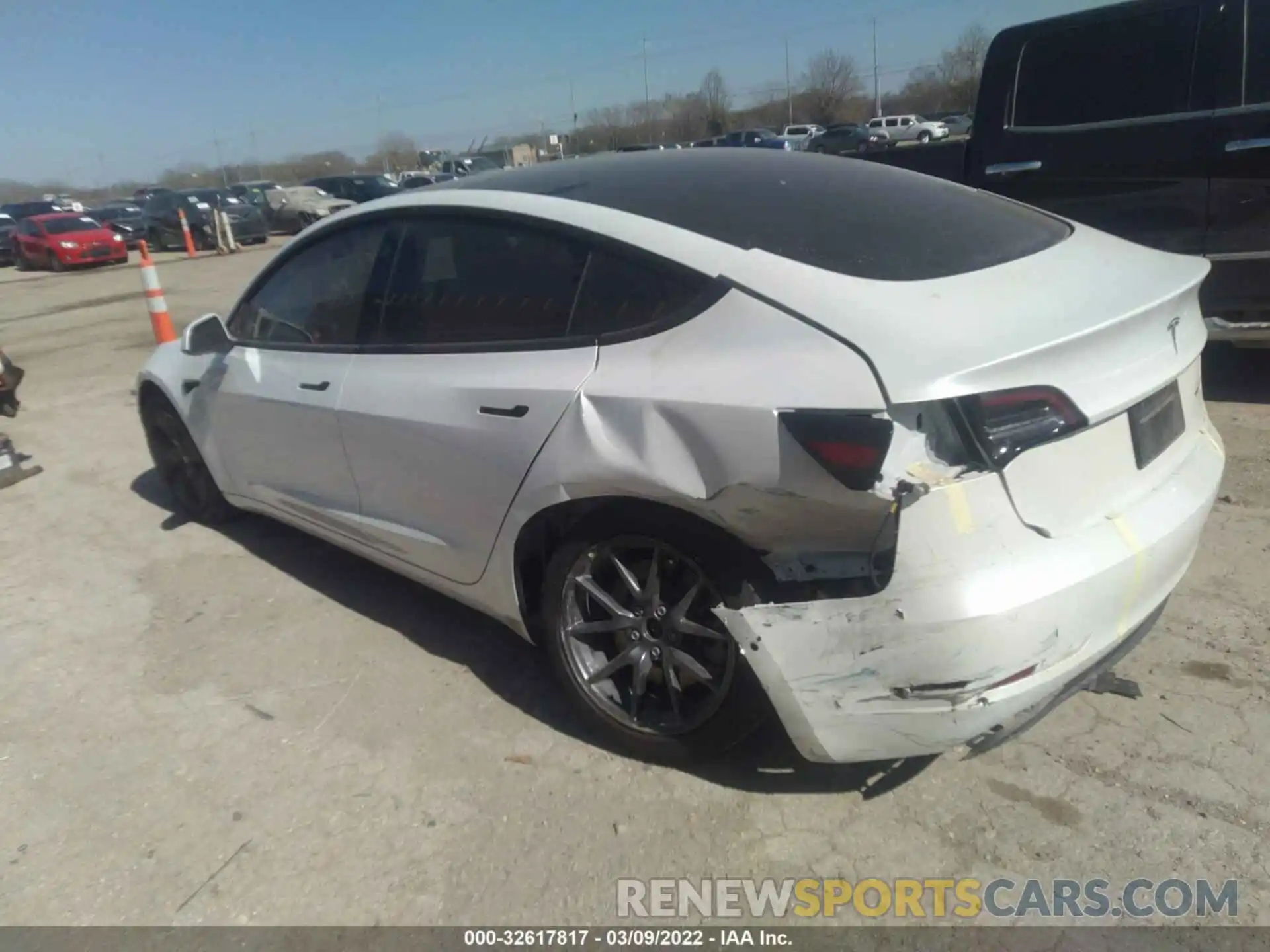 3 Photograph of a damaged car 5YJ3E1EB6MF872379 TESLA MODEL 3 2021