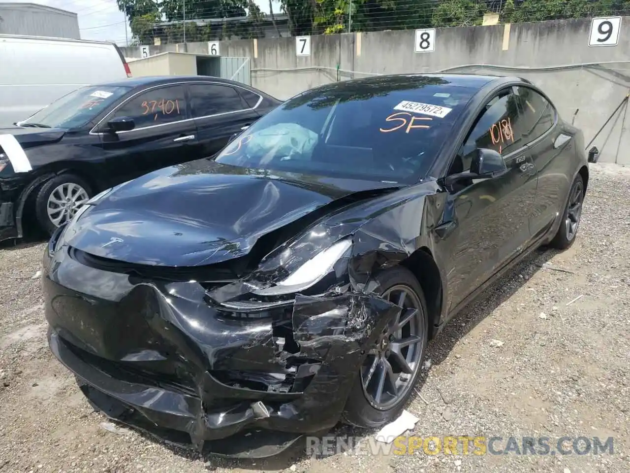 2 Photograph of a damaged car 5YJ3E1EB6MF924528 TESLA MODEL 3 2021