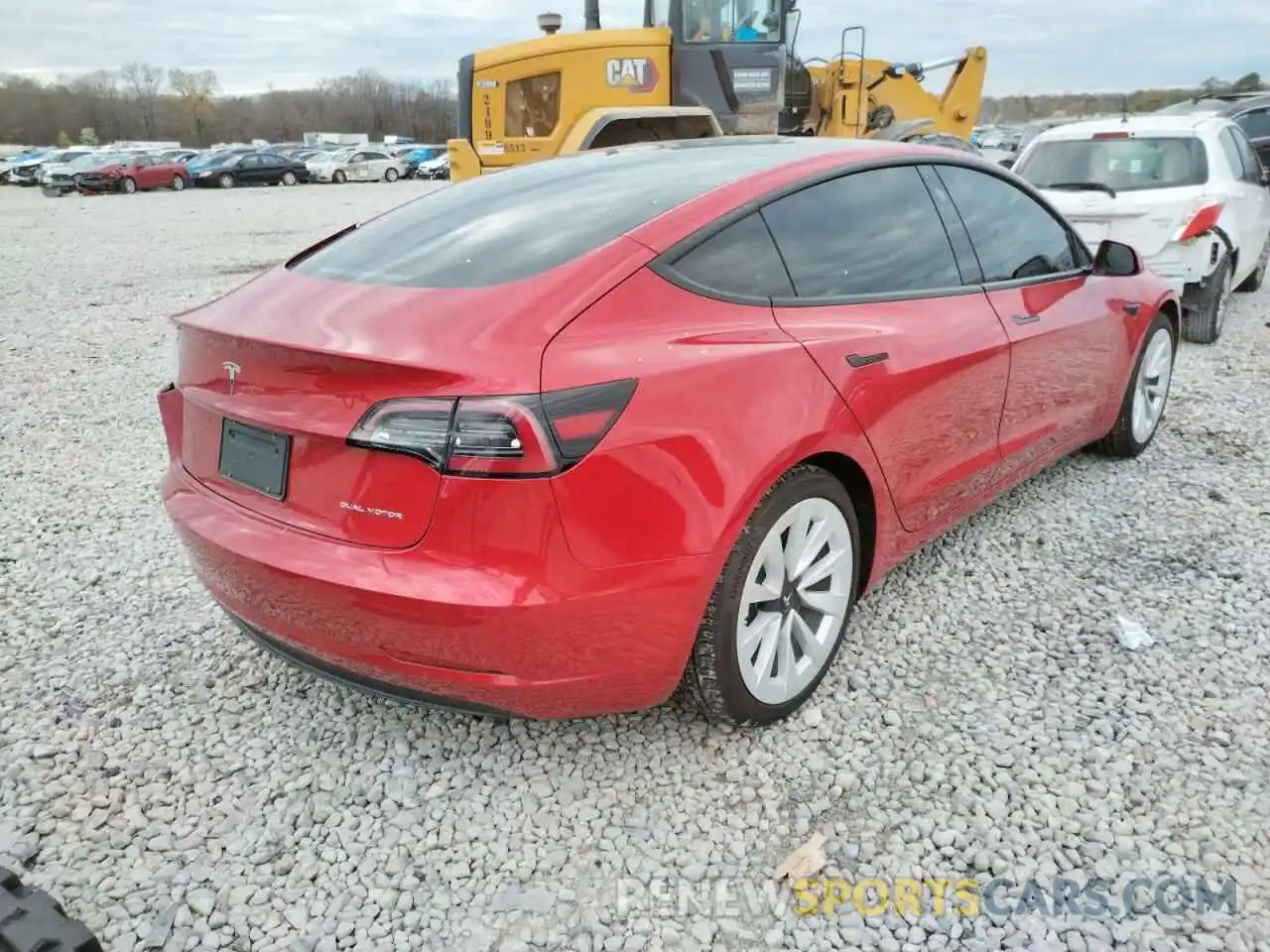 4 Photograph of a damaged car 5YJ3E1EB6MF980386 TESLA MODEL 3 2021