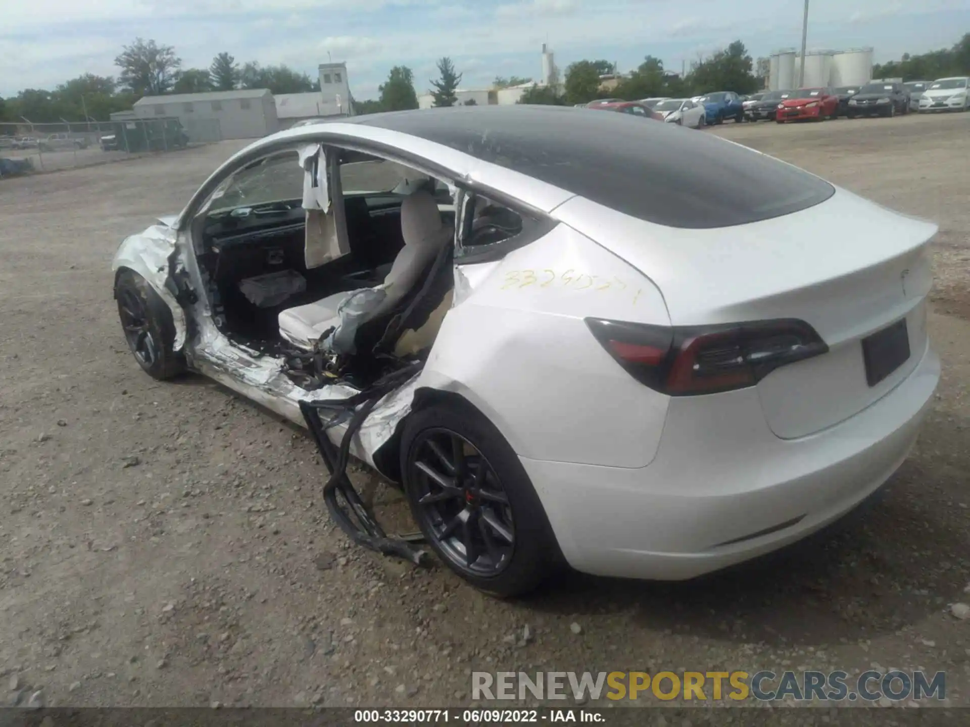 3 Photograph of a damaged car 5YJ3E1EB7MF045796 TESLA MODEL 3 2021