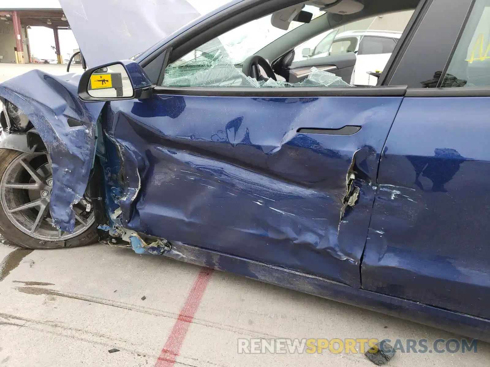 10 Photograph of a damaged car 5YJ3E1EB7MF051050 TESLA MODEL 3 2021