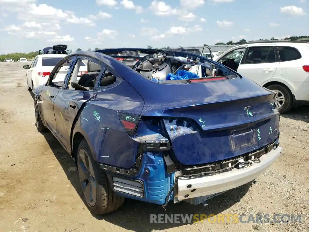 3 Photograph of a damaged car 5YJ3E1EB7MF858359 TESLA MODEL 3 2021