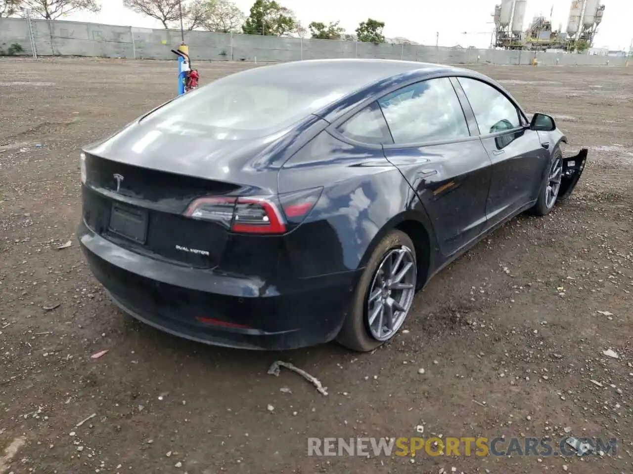 4 Фотография поврежденного автомобиля 5YJ3E1EB7MF877204 TESLA MODEL 3 2021