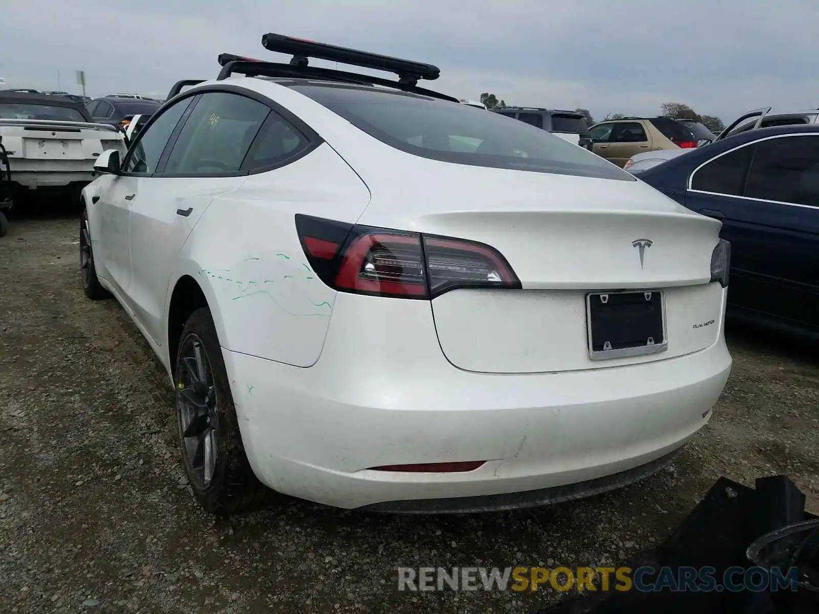 3 Photograph of a damaged car 5YJ3E1EB7MF878983 TESLA MODEL 3 2021