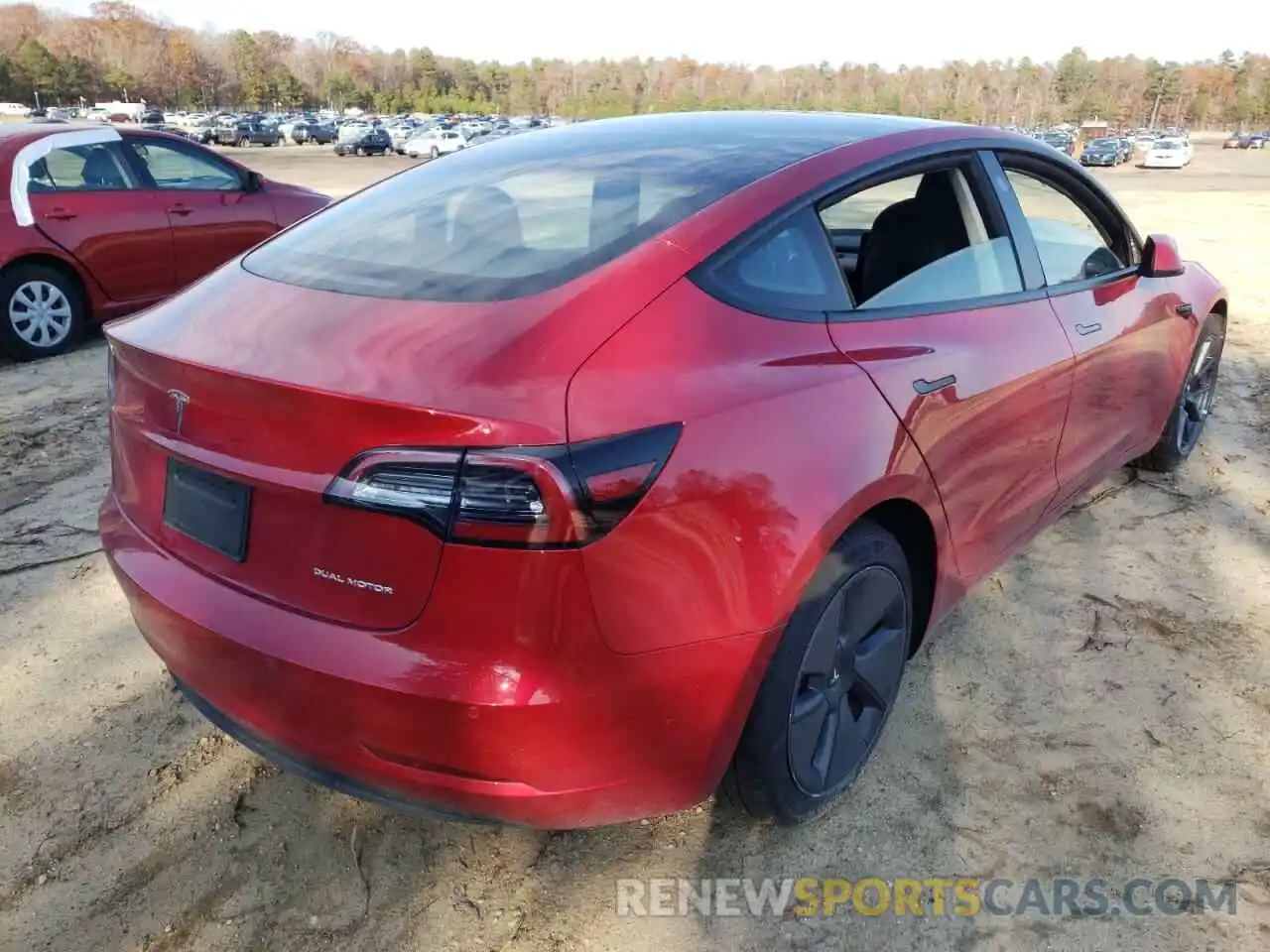 4 Photograph of a damaged car 5YJ3E1EB7MF916034 TESLA MODEL 3 2021