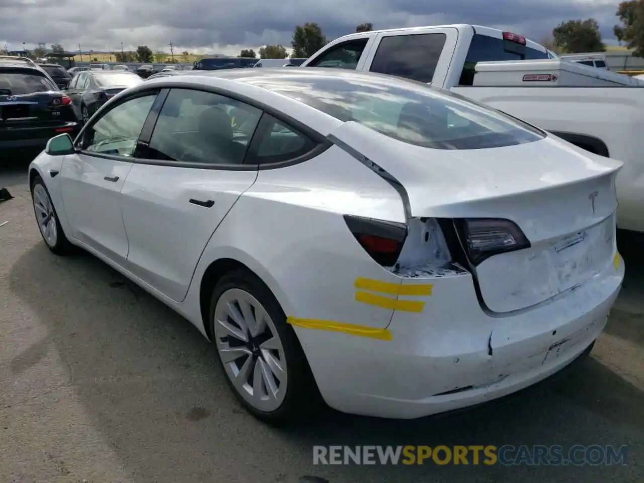 3 Photograph of a damaged car 5YJ3E1EB7MF916583 TESLA MODEL 3 2021