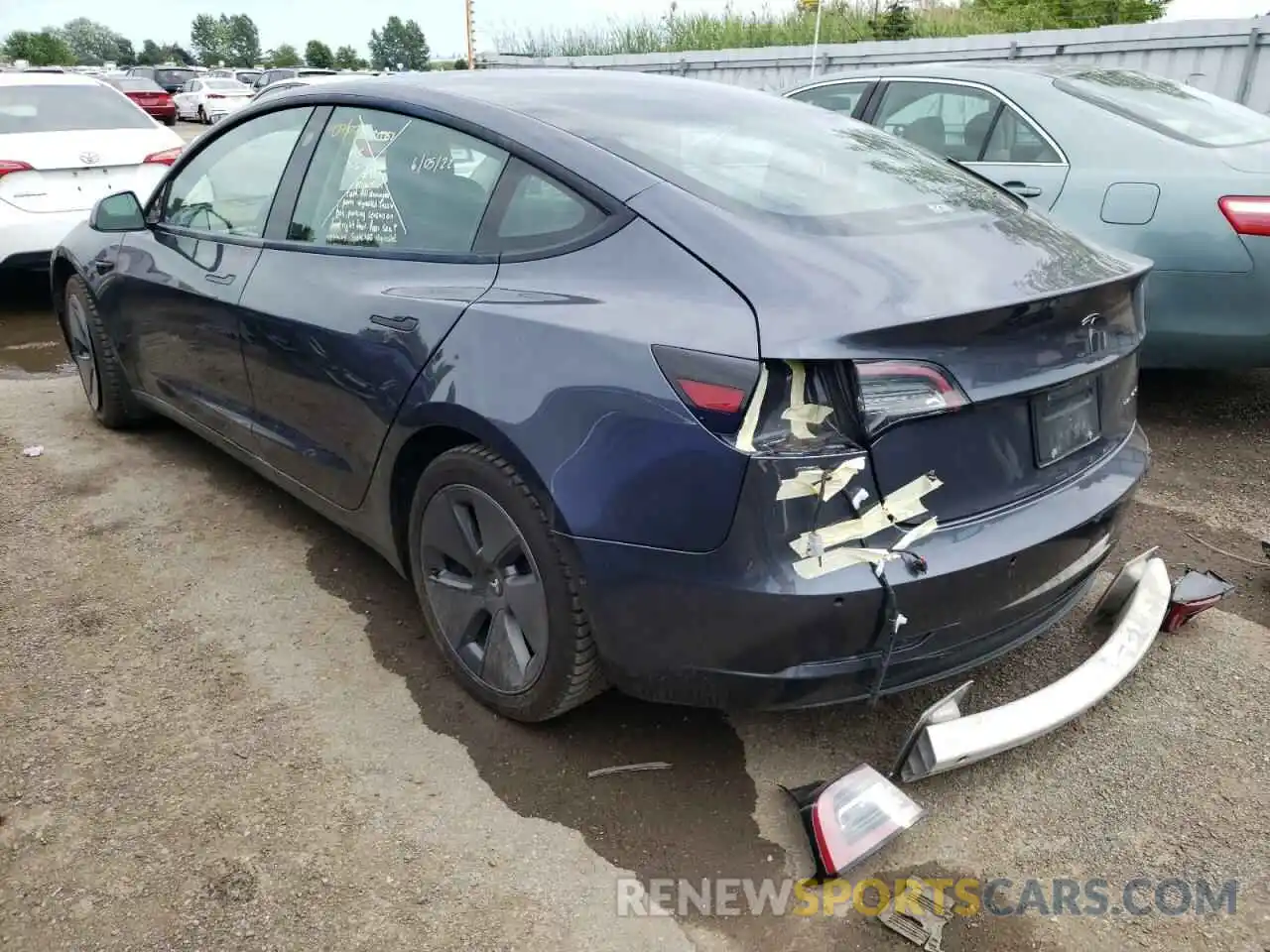 3 Photograph of a damaged car 5YJ3E1EB7MF923601 TESLA MODEL 3 2021