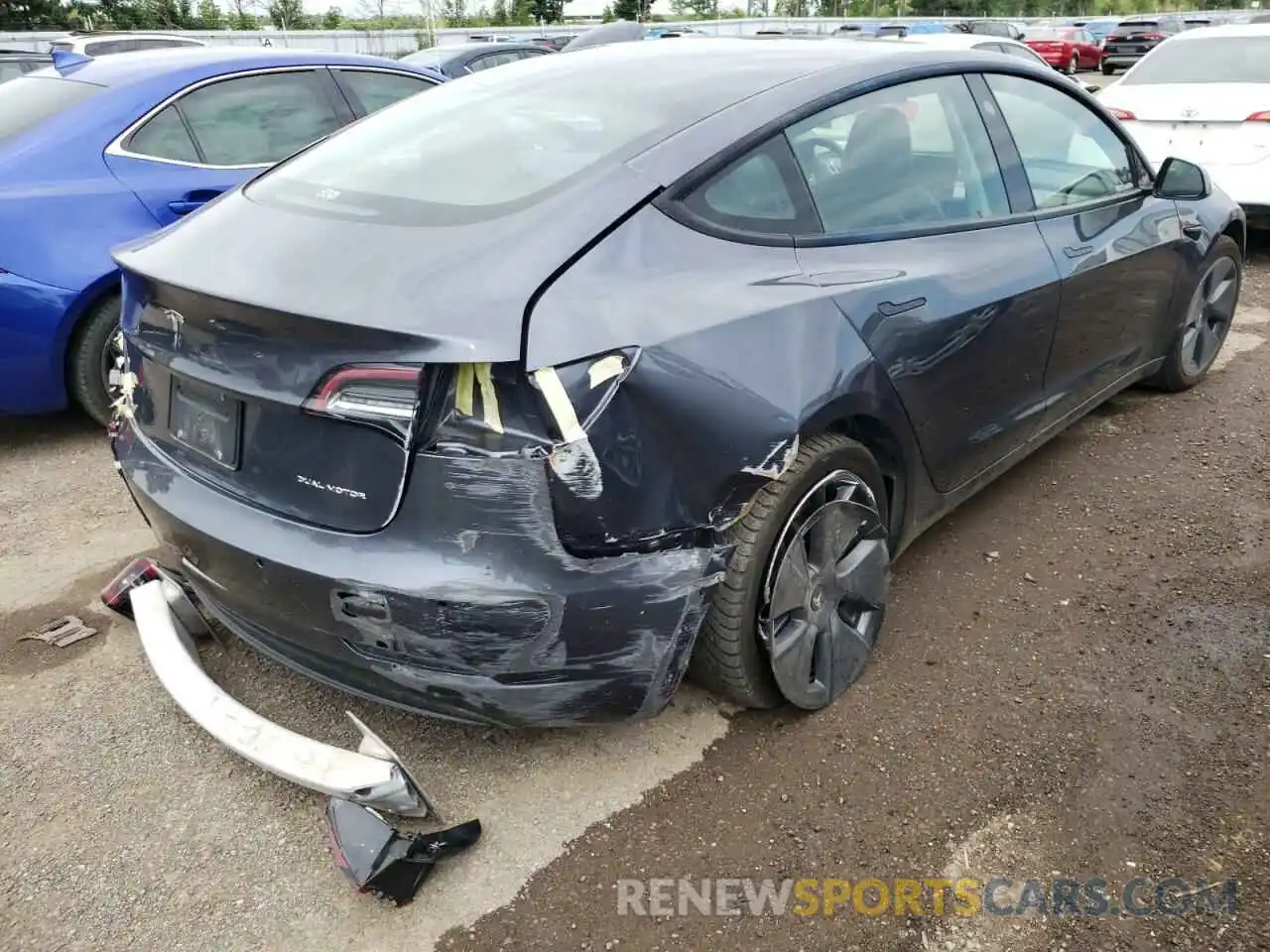 4 Photograph of a damaged car 5YJ3E1EB7MF923601 TESLA MODEL 3 2021