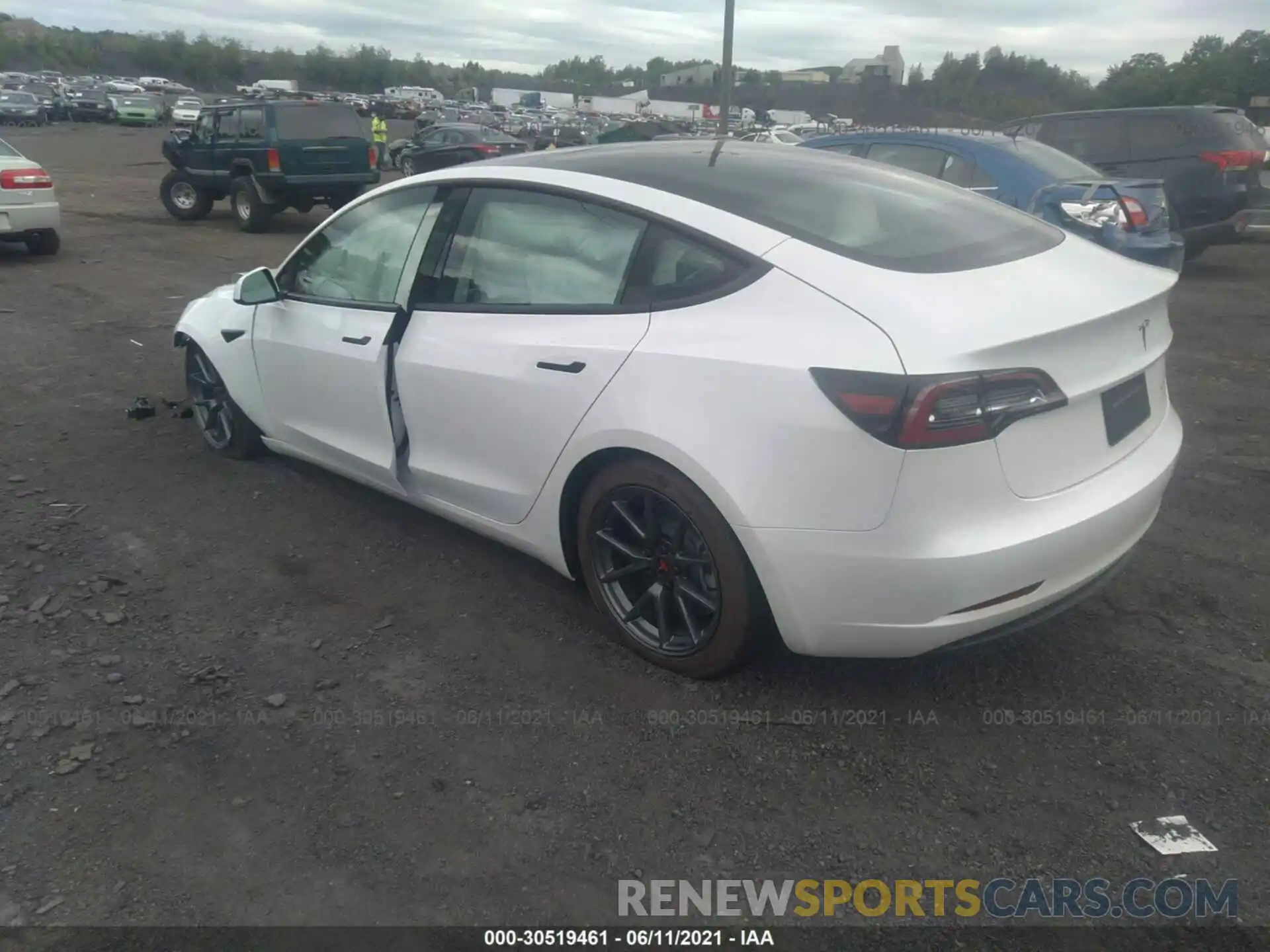 3 Photograph of a damaged car 5YJ3E1EB7MF960616 TESLA MODEL 3 2021