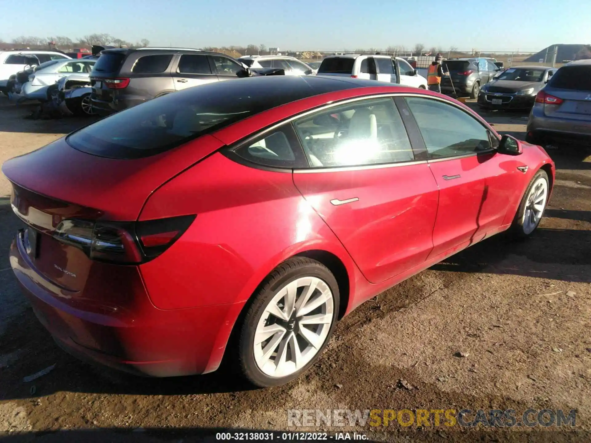 4 Фотография поврежденного автомобиля 5YJ3E1EB8MF059738 TESLA MODEL 3 2021