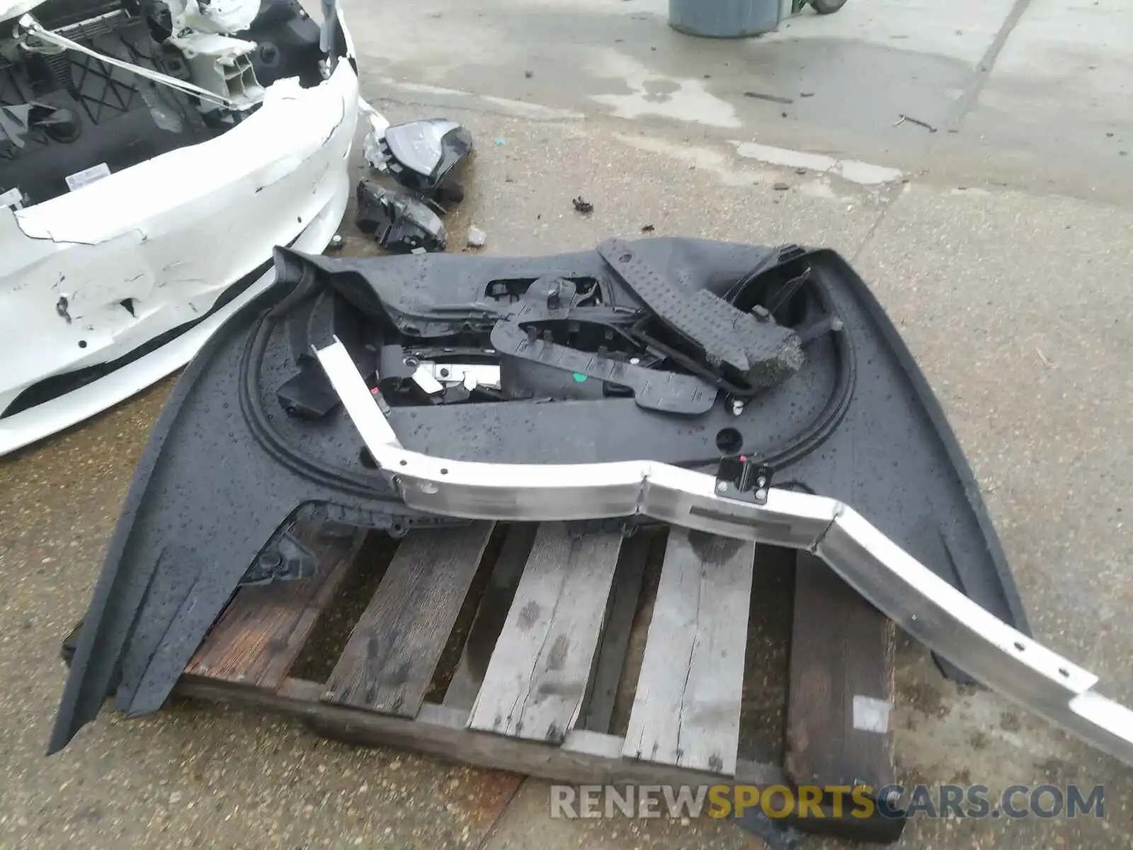 10 Photograph of a damaged car 5YJ3E1EB8MF858595 TESLA MODEL 3 2021