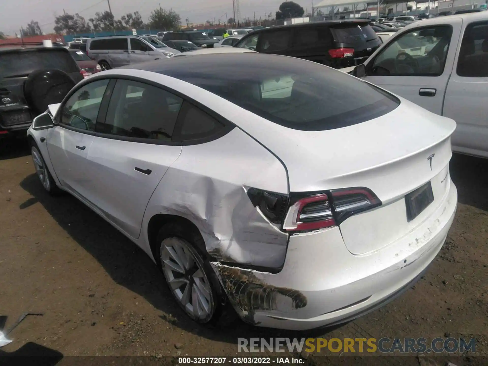 3 Photograph of a damaged car 5YJ3E1EB8MF868799 TESLA MODEL 3 2021