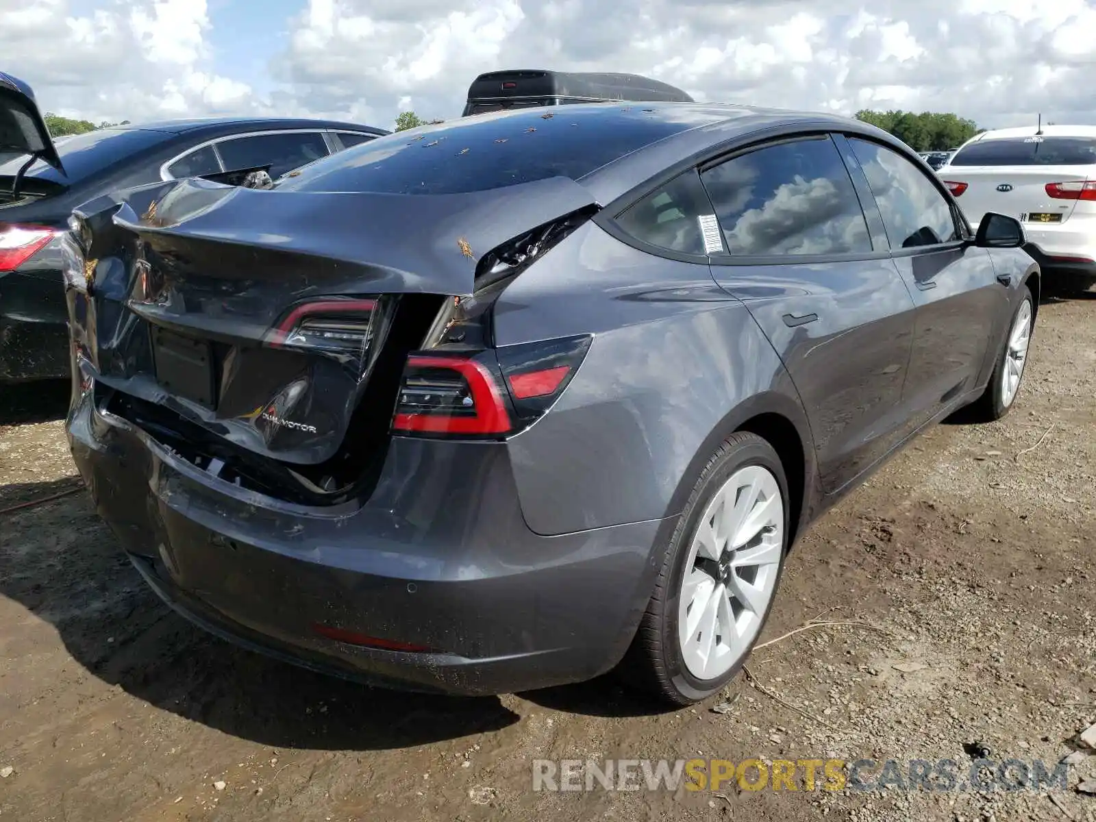 4 Фотография поврежденного автомобиля 5YJ3E1EB8MF902658 TESLA MODEL 3 2021